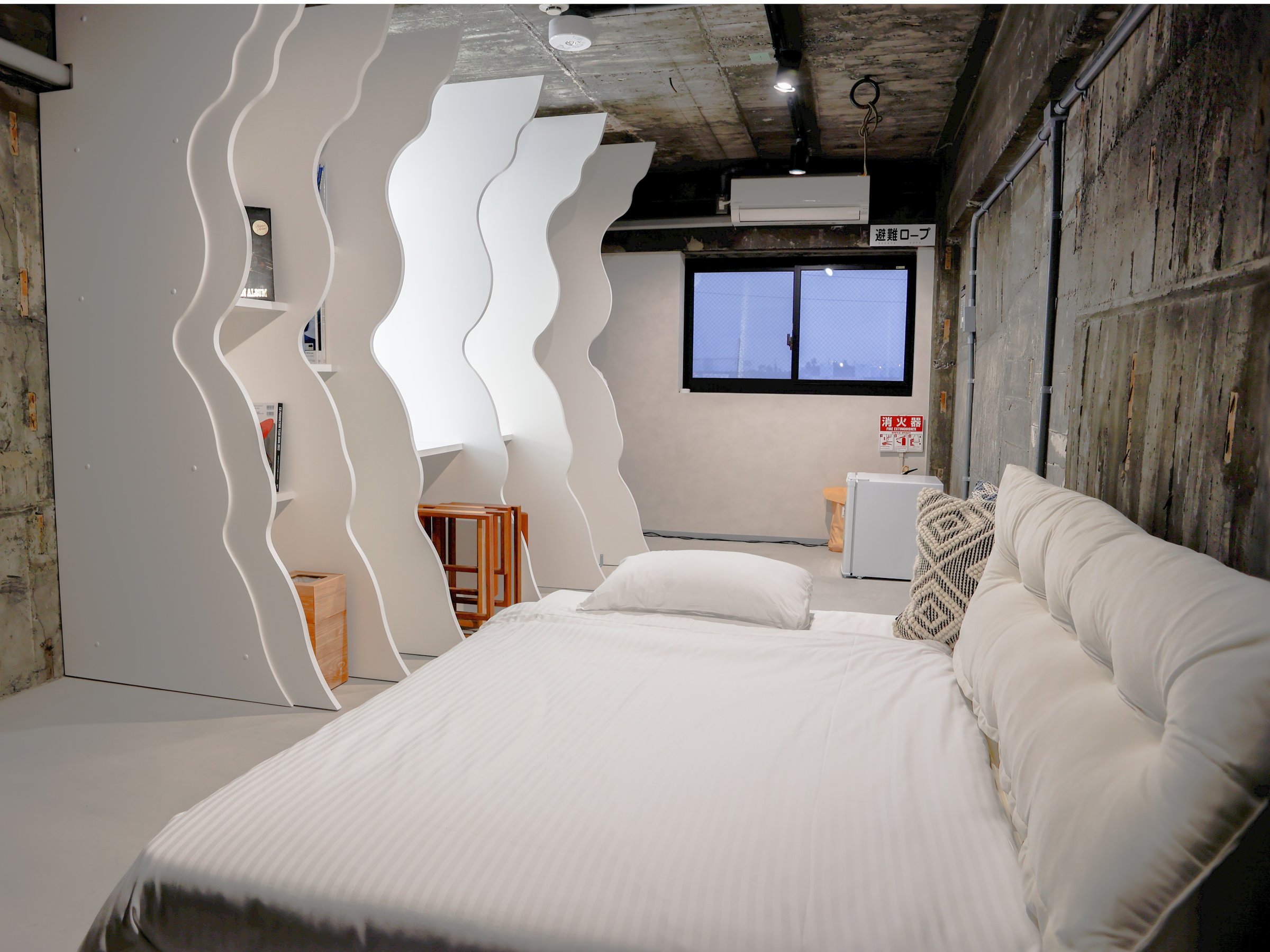 Room2