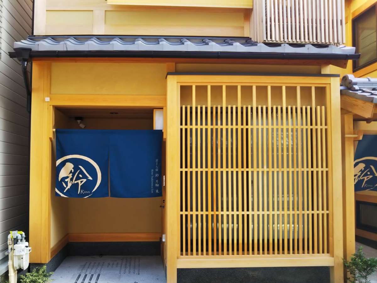 ��@���ց@��