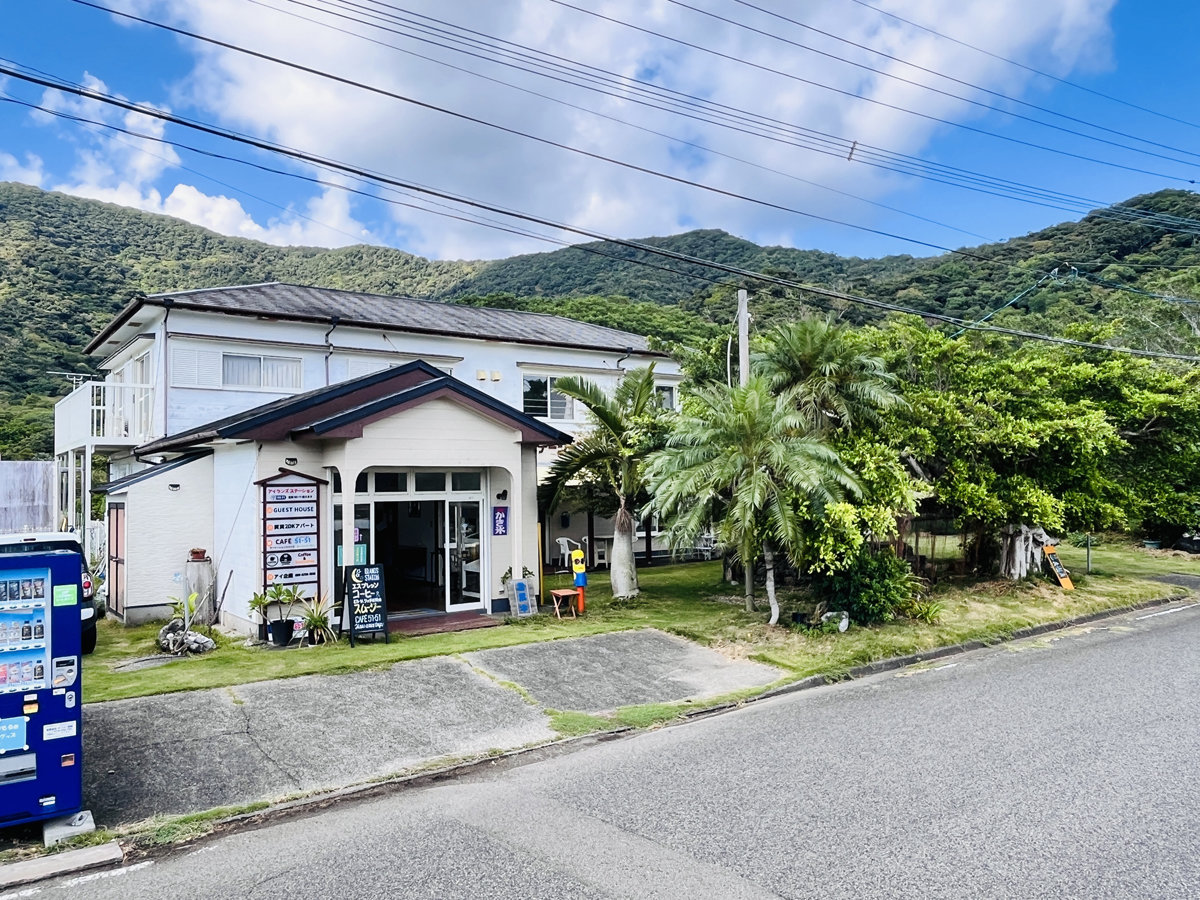 KW}̖؂ƃJtFŔڈł@