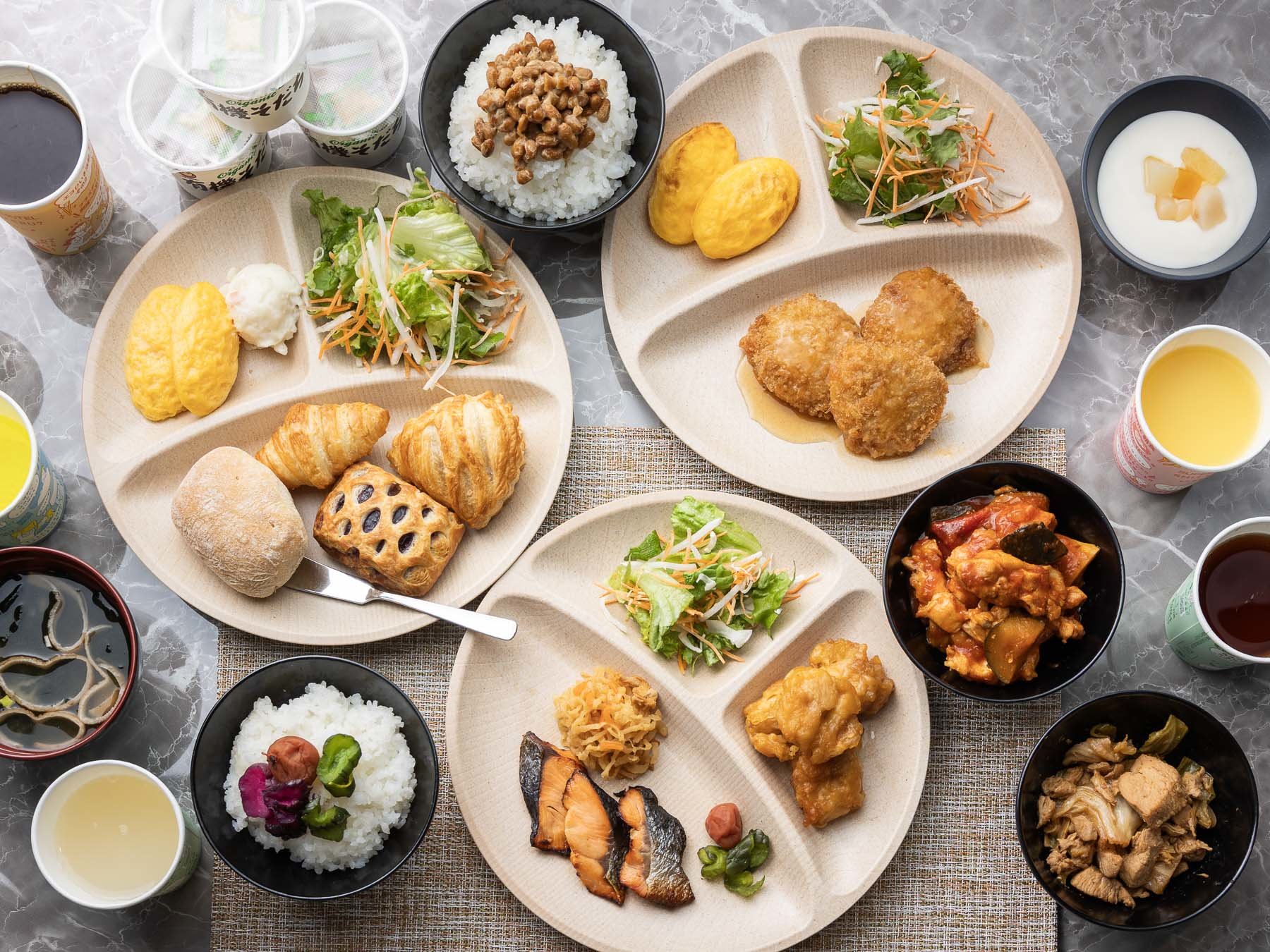 ���H���ԁi���`�y�j6:30�`8:30�i���E�j�j 6:30�`9:00�@(�Ă����ăp��������E�a�m)�r���b�t�F�`���ł�