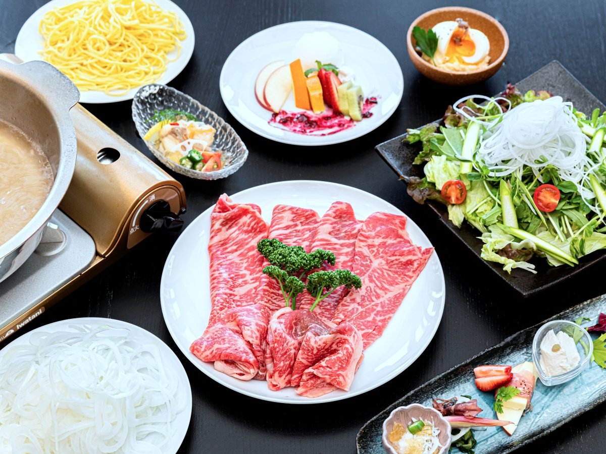 *�y�[�H�z����؂Ƌ��e�[������Ԃ����