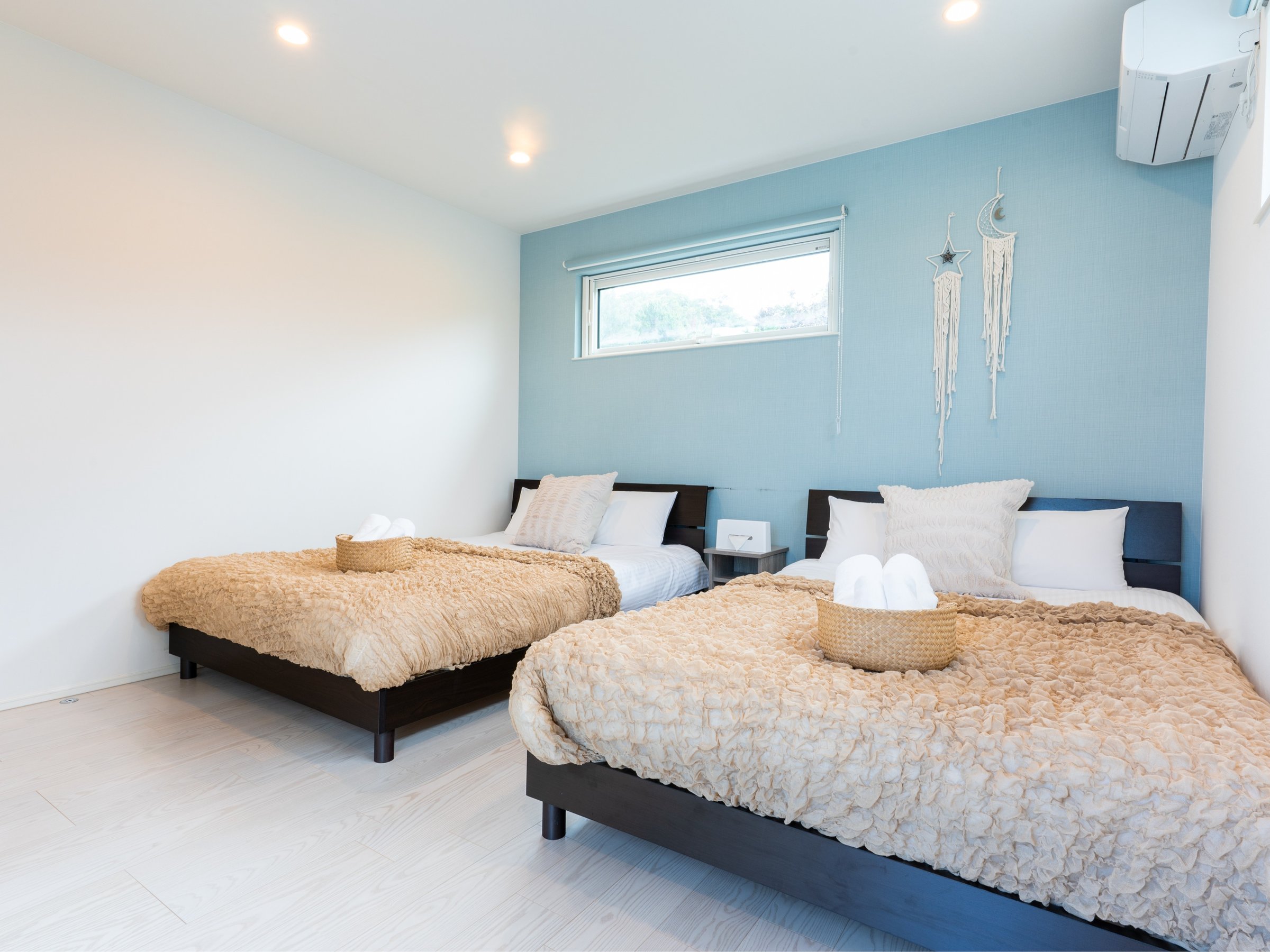 A���F�������Ƃł���x�b�h���[��