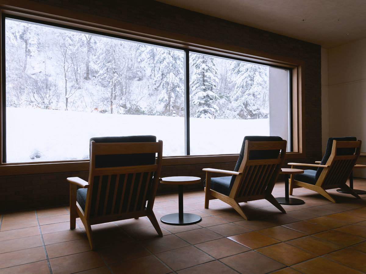 yEWJtFo[z傫ȑ^ȐX̑pm}Ɗ\o܂B