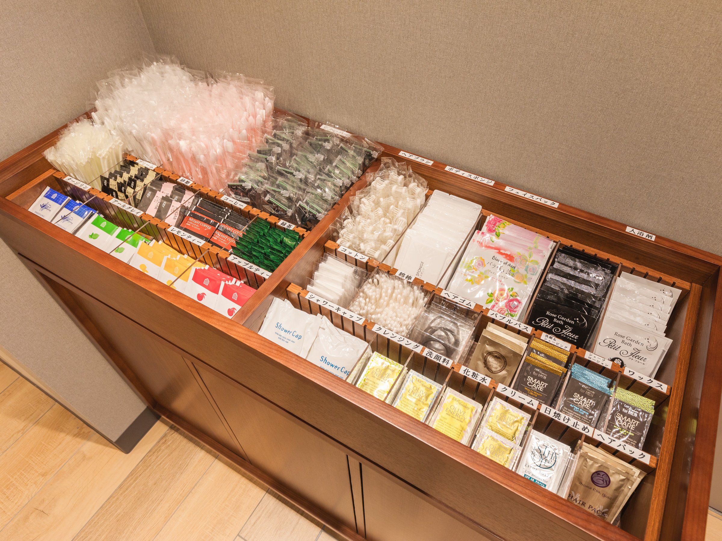 �A���j�e�B�o�C�L���O