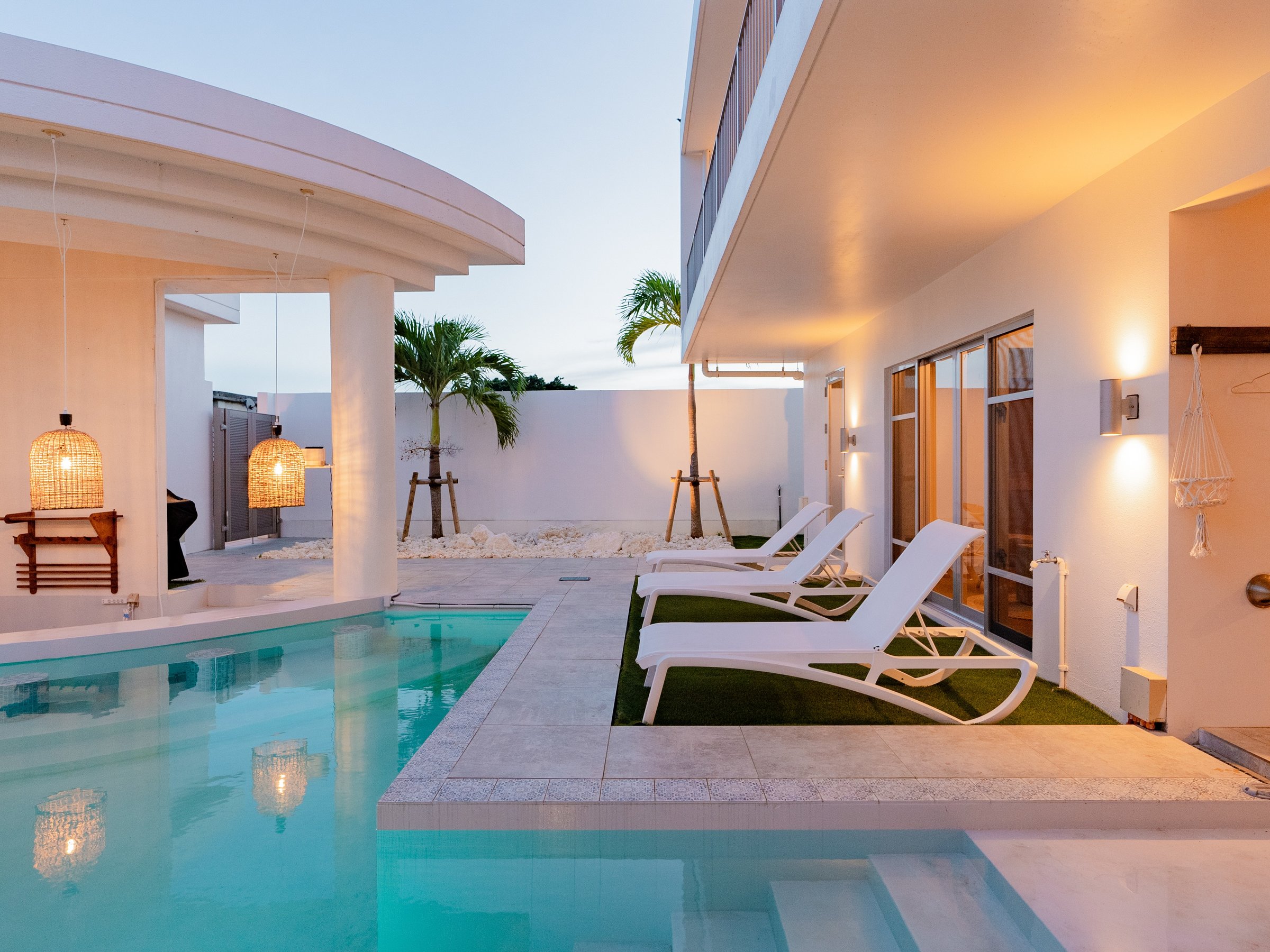 �z��������ƌ��z�I�ɁB