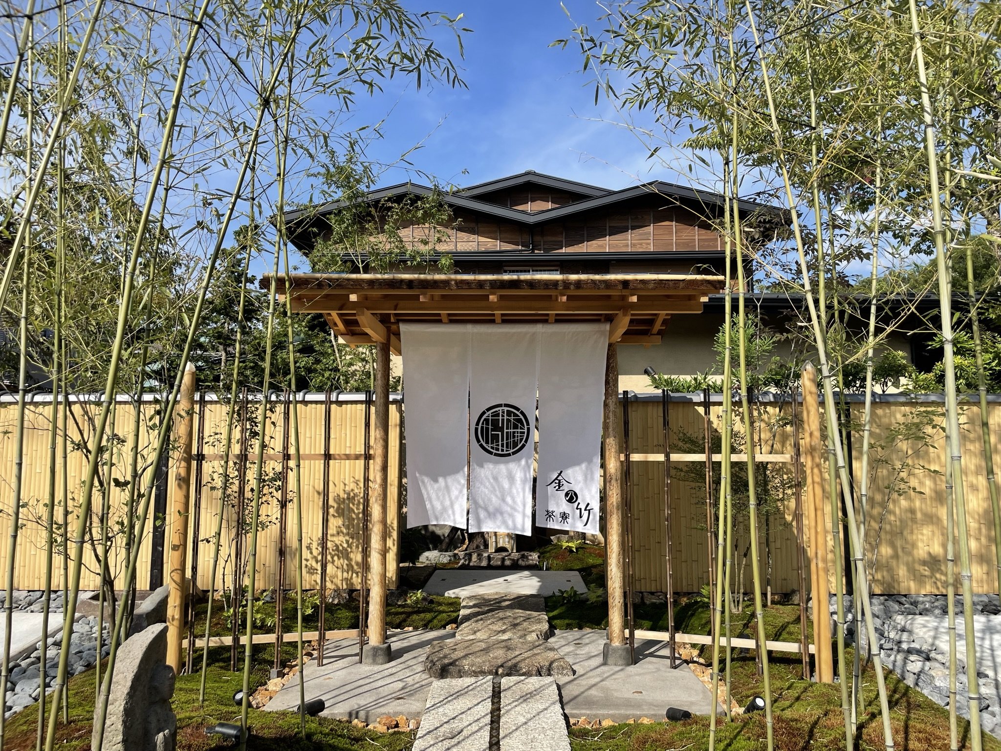 2022�N8��4��Open�̔��� ���T�| �����B