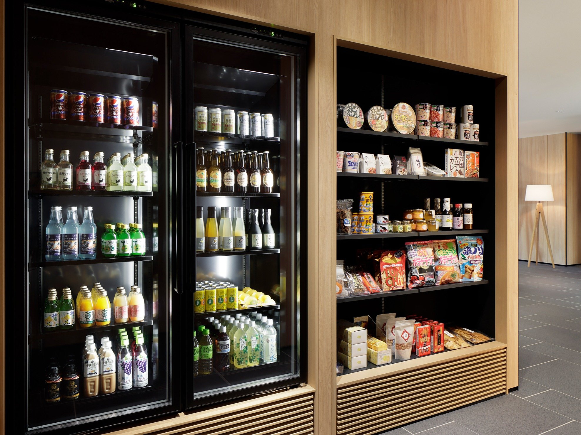 �}�[�P�b�g�v���C�X�F�n��̓��Y�i�A������Ƃ�������H��X�i�b�N�َq���̌y�H�����p�Ӓv���Ă���܂��B