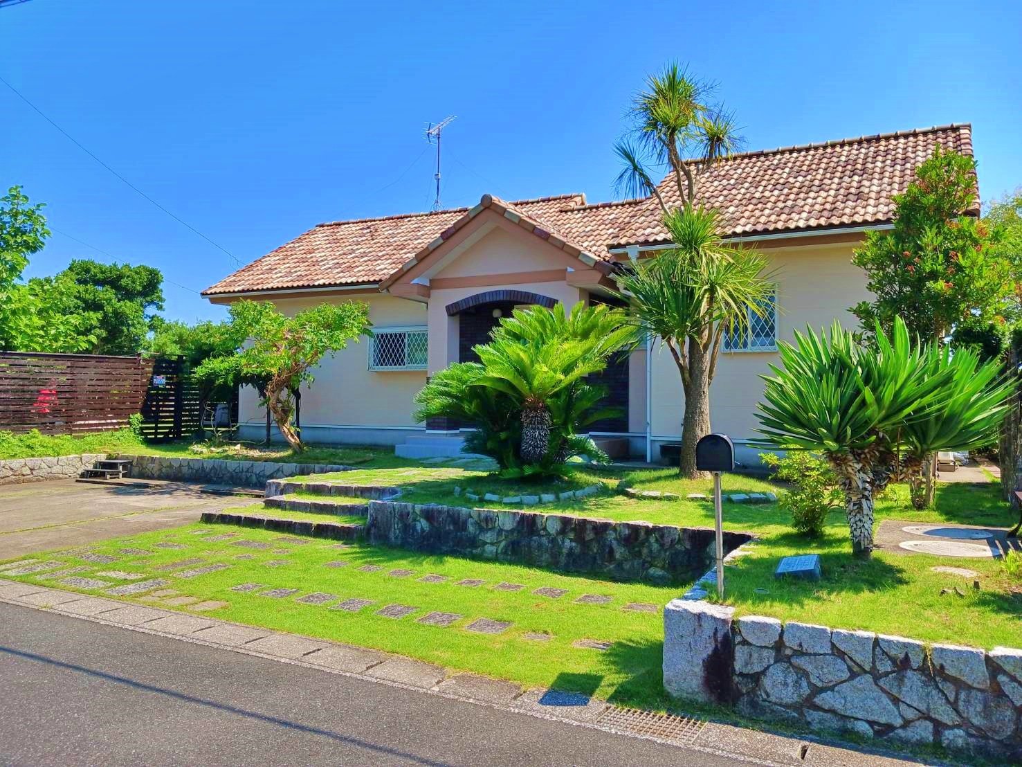 <�K�[�f�����a>1���P�g����̑ݕʑ�