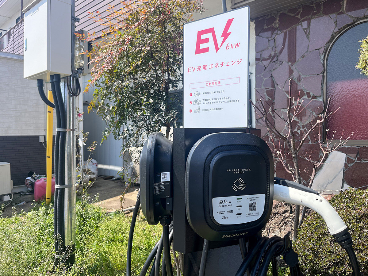 #���ԏ�@EV�}���[�d�킪�����B�h�����Ƀ`���[�W���ė����̊ό������S�B