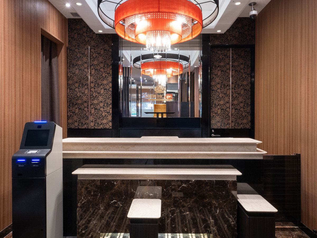 ���y�t�����g�J�E���^�[�z�J���I�ȋ�Ԃł��q�l�����o�}�����Ă���܂�