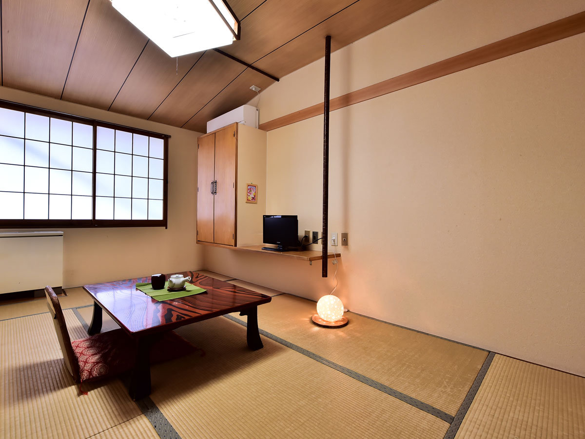 �a���V��`10��̂������ł��B1���l���炲���p�\�ł��B