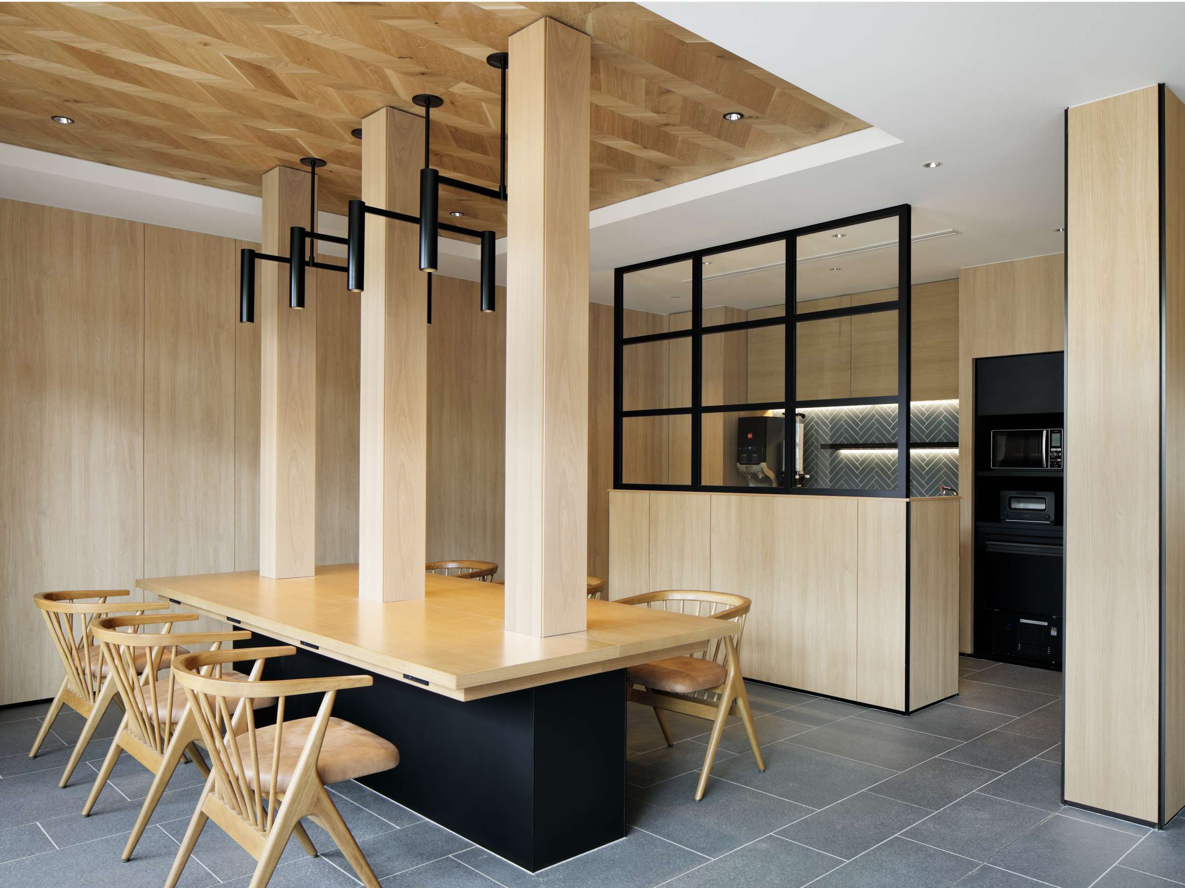 ���p�X�y�[�X�F���R�ɂ������オ�肢��������t���[�J�t�F�A�d�q�����W�A���X�@������Ă���܂��B