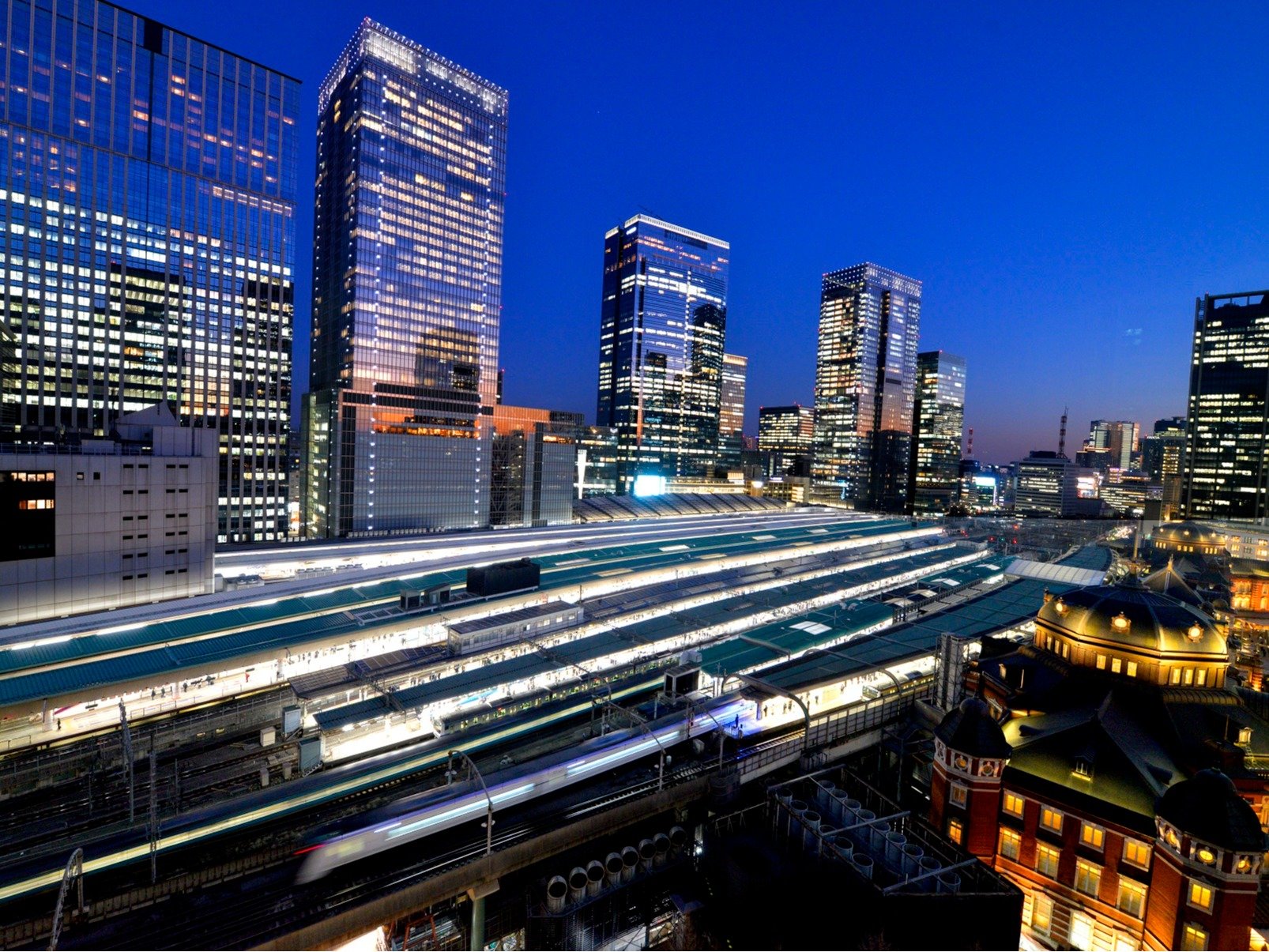 �����w���H���̌i�F