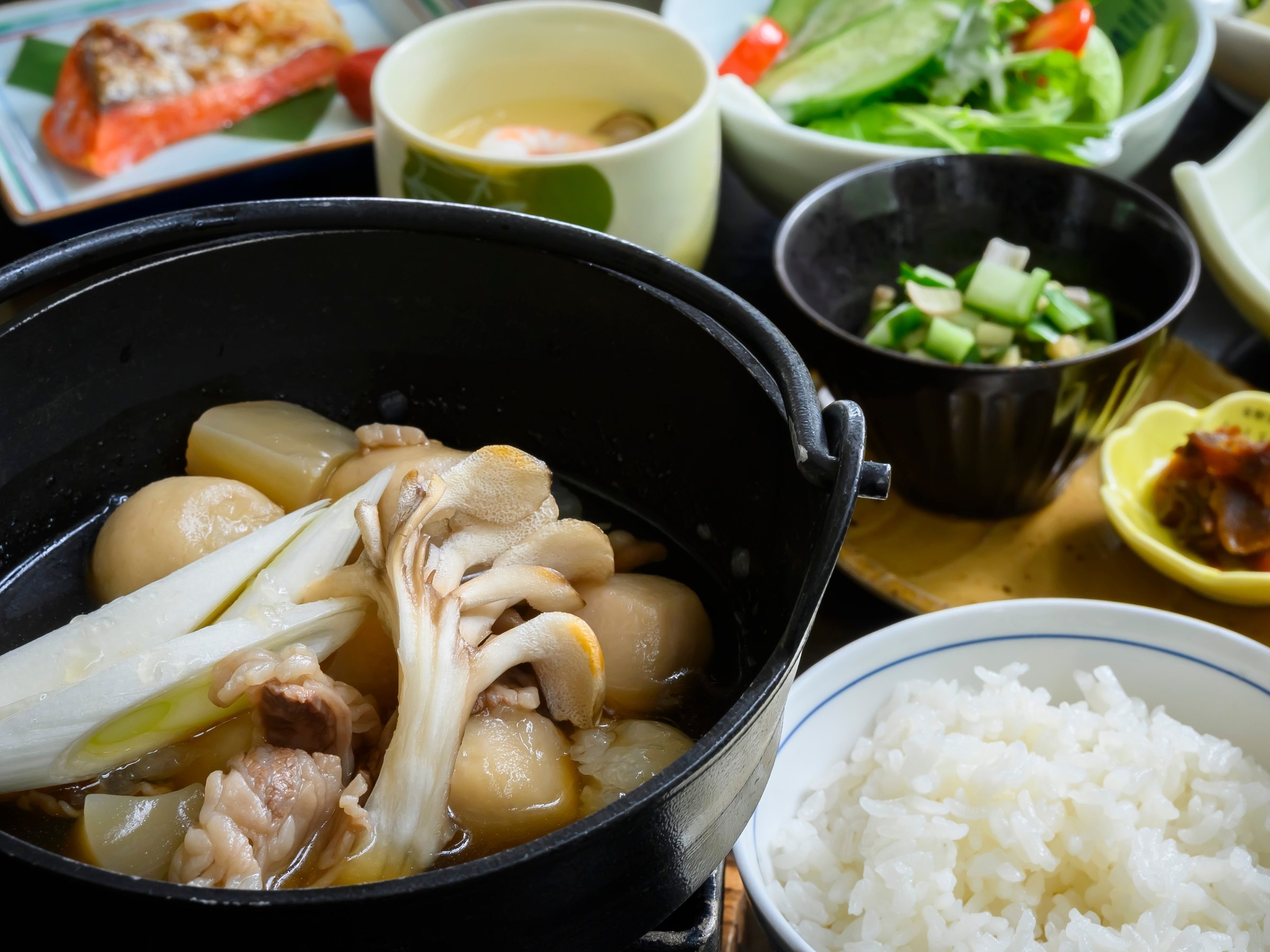 �u���ϓ�v�u�����v�ȂǁA�R�`�̋��y�����𐷂荞�񂾁A�G�߂̂����H�ł��B���ʐ^�̓C���[�W�ł�