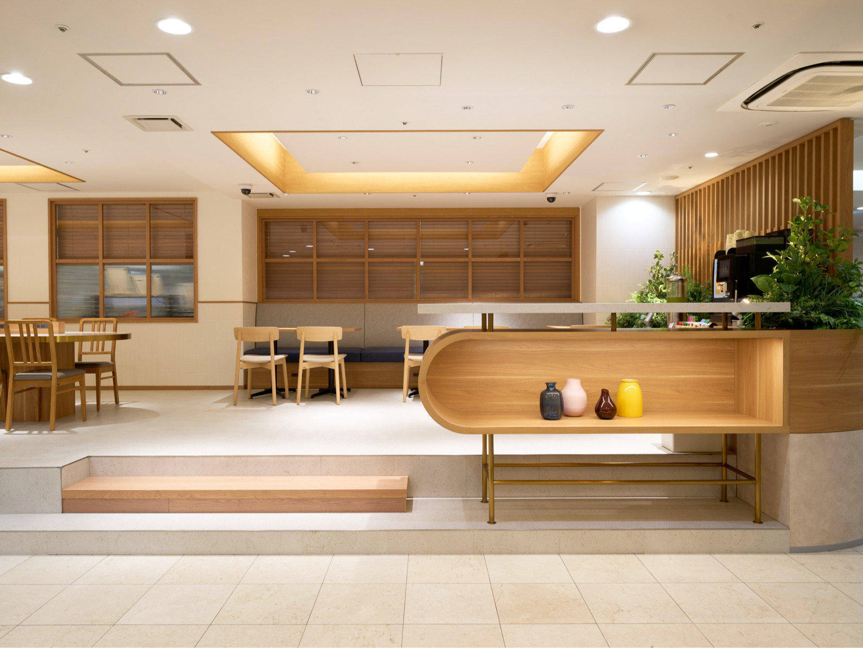 ���E���W�P