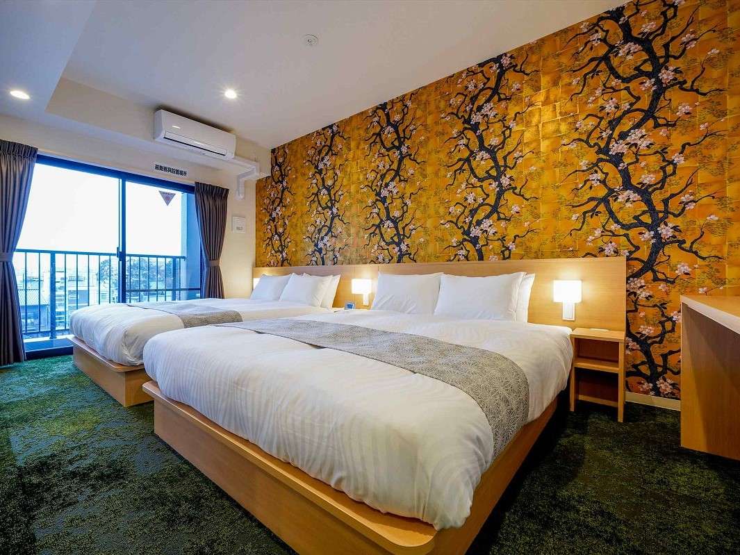 �L�������̓O���[�v�E�Ƒ����s�ɍœK