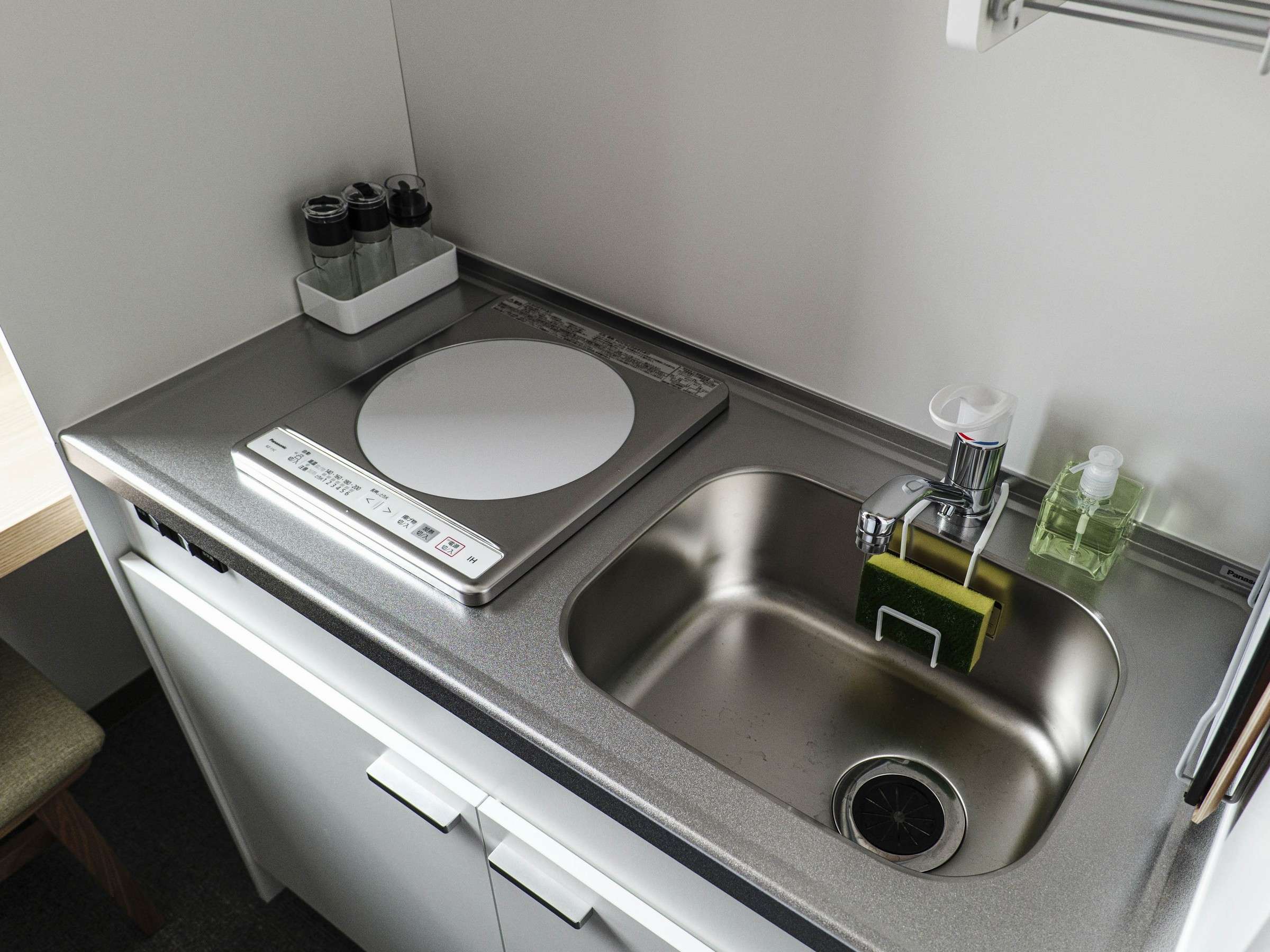 各部屋にキッチンがあり自炊もできます