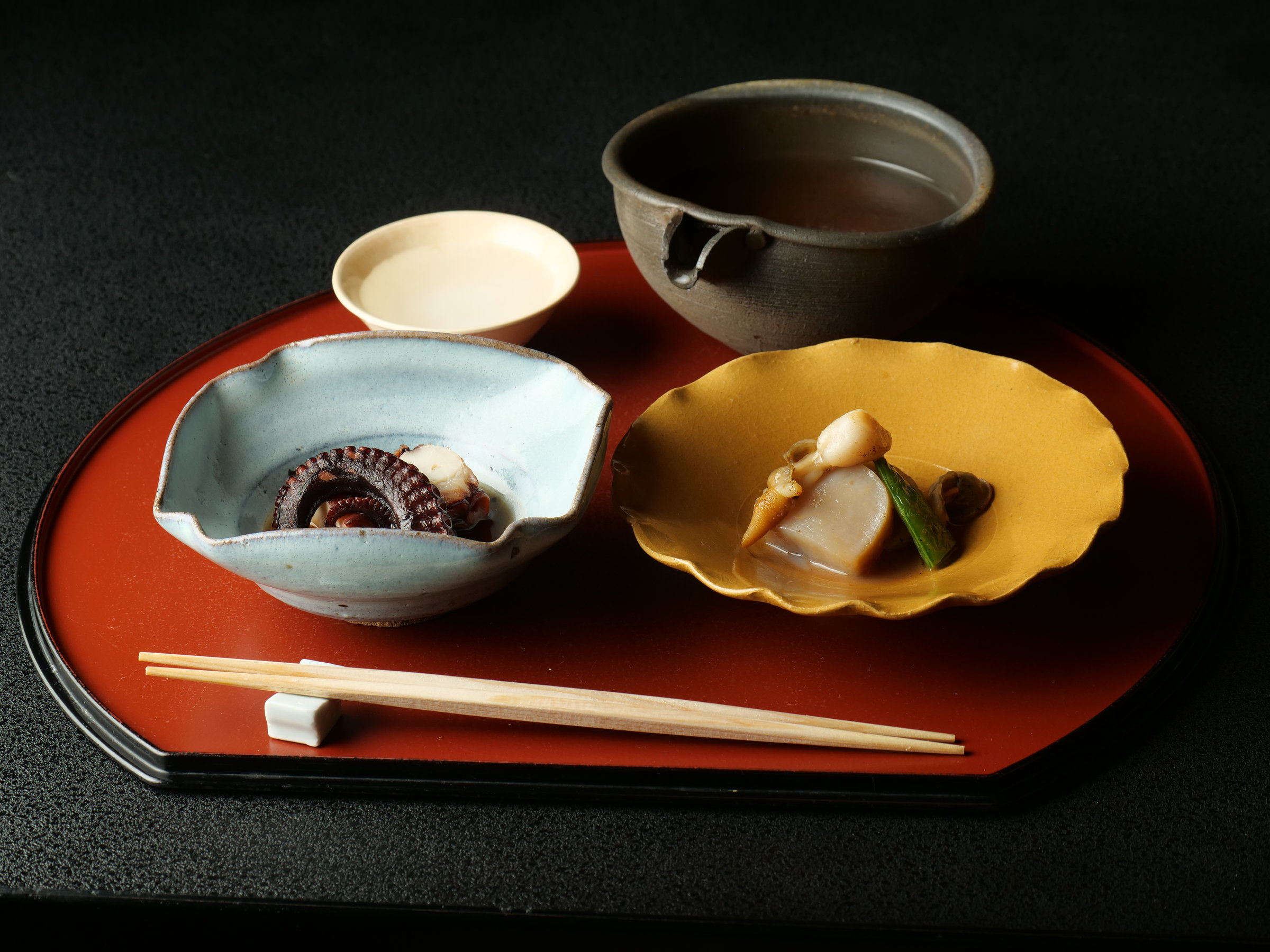 ���E��̐V�N�ȋ���ނ�{�̖�؂Ȃǂ�p������ȗ����i���j