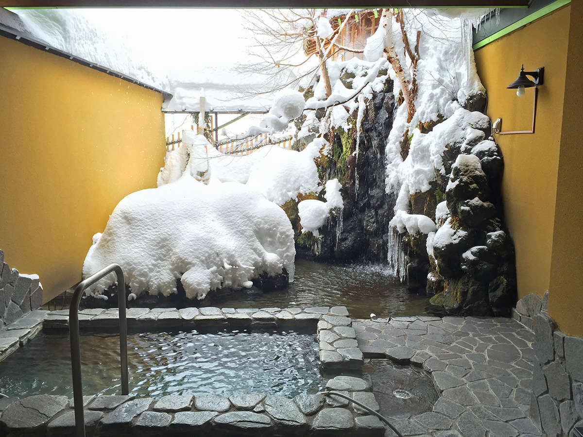 �y�ݐؘI�V���C�u���򓹊y�v�z5�u�����̓��v��Ԃ̐΂ő���ꂽ�I�V���C�B�i�~�j