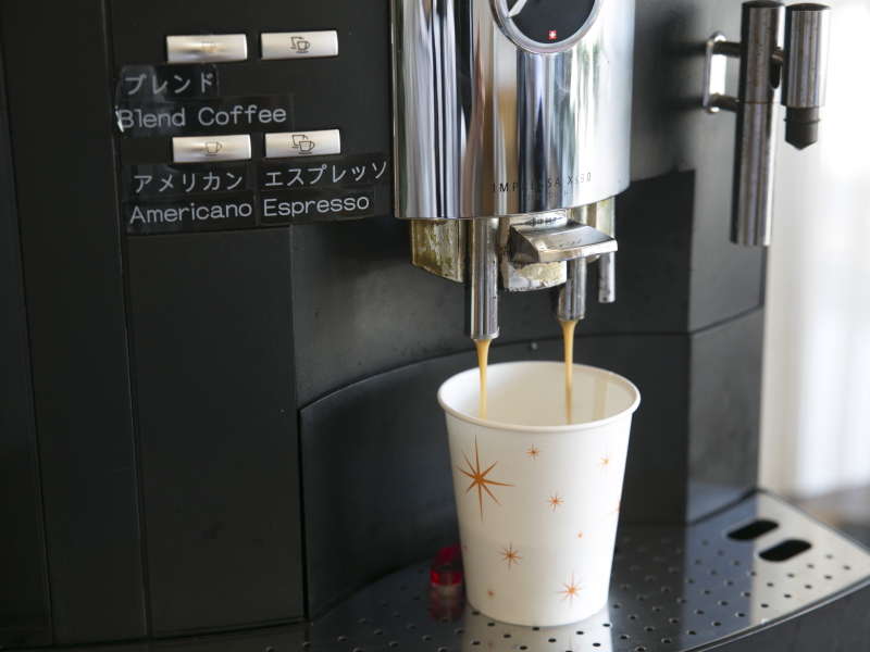 �E�F���J���R�[�q�[�T�[�r�X��15:00�`24:00�A7:00�`10:00�ɖ����ł����p���������܂��B