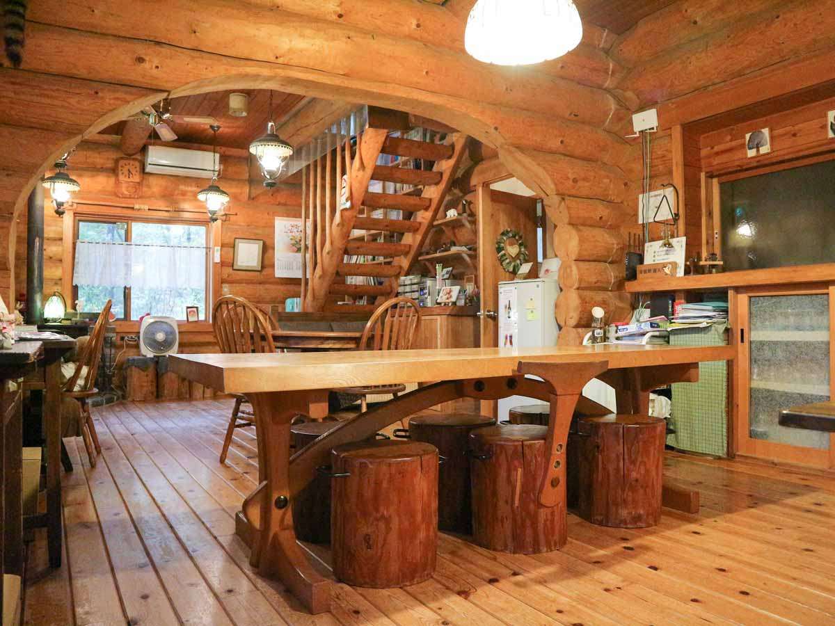 *�_�C�j���O�B�؂̂�������؂ɂ������̂Ŋٓ��͋։��ł��B