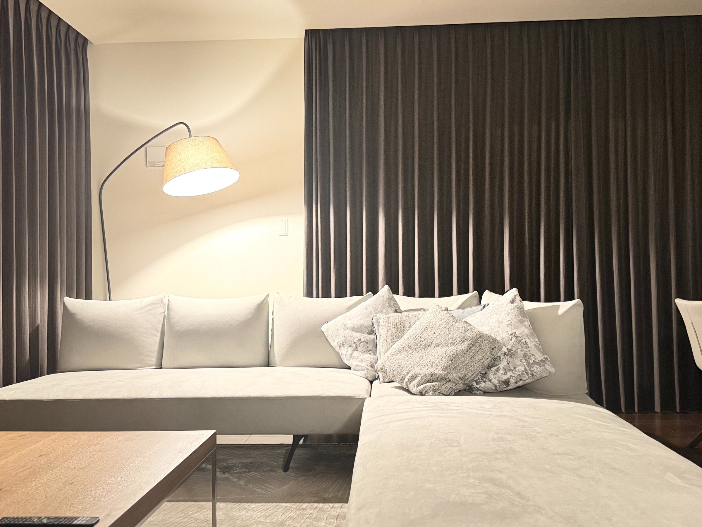 ���r���O