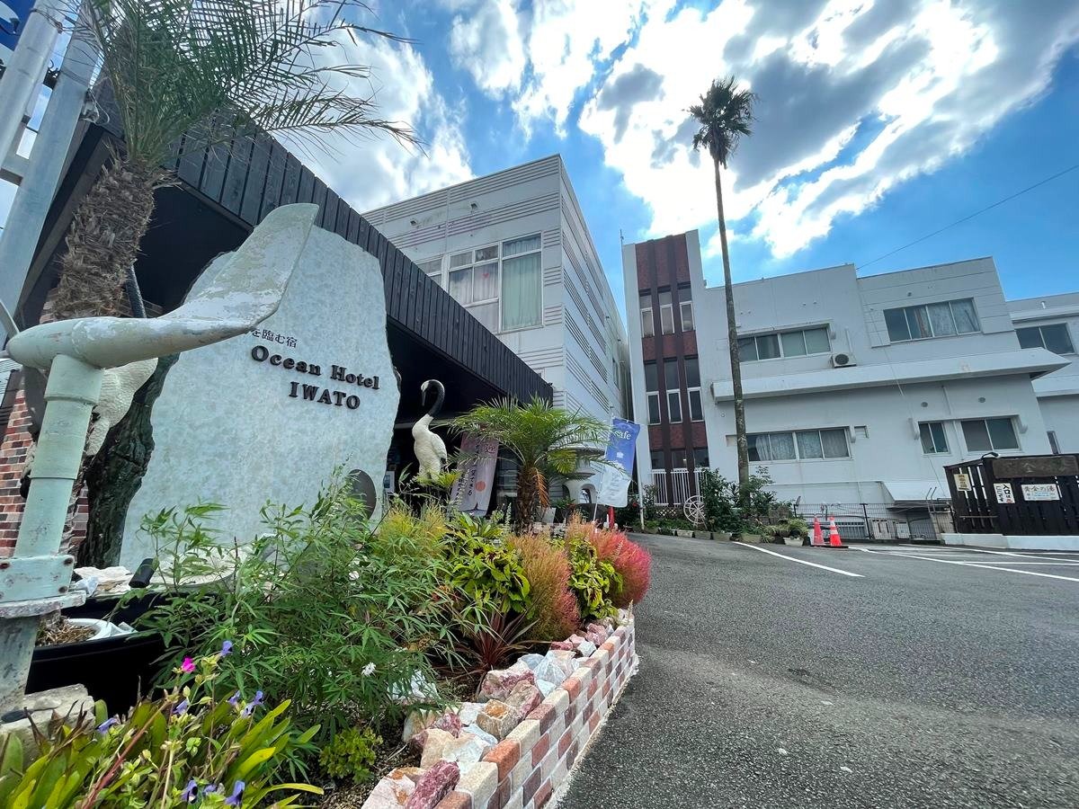 ���O�ρ��I�[�V�����r���[�����������n�����V�i�C�̌i�F�����Ȃ���A�F�l�ł̂�т肨�߂��������܂���