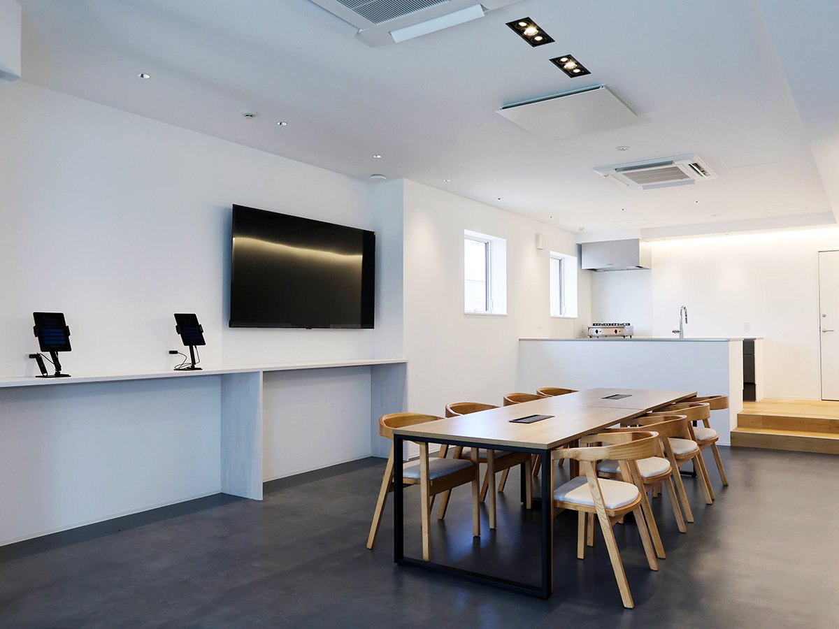 Eytg^_CjOztgɃe[uerALb`܂BԂɂp