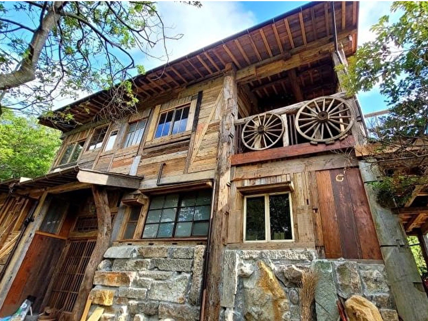 �ÍނƌÓ���̏h