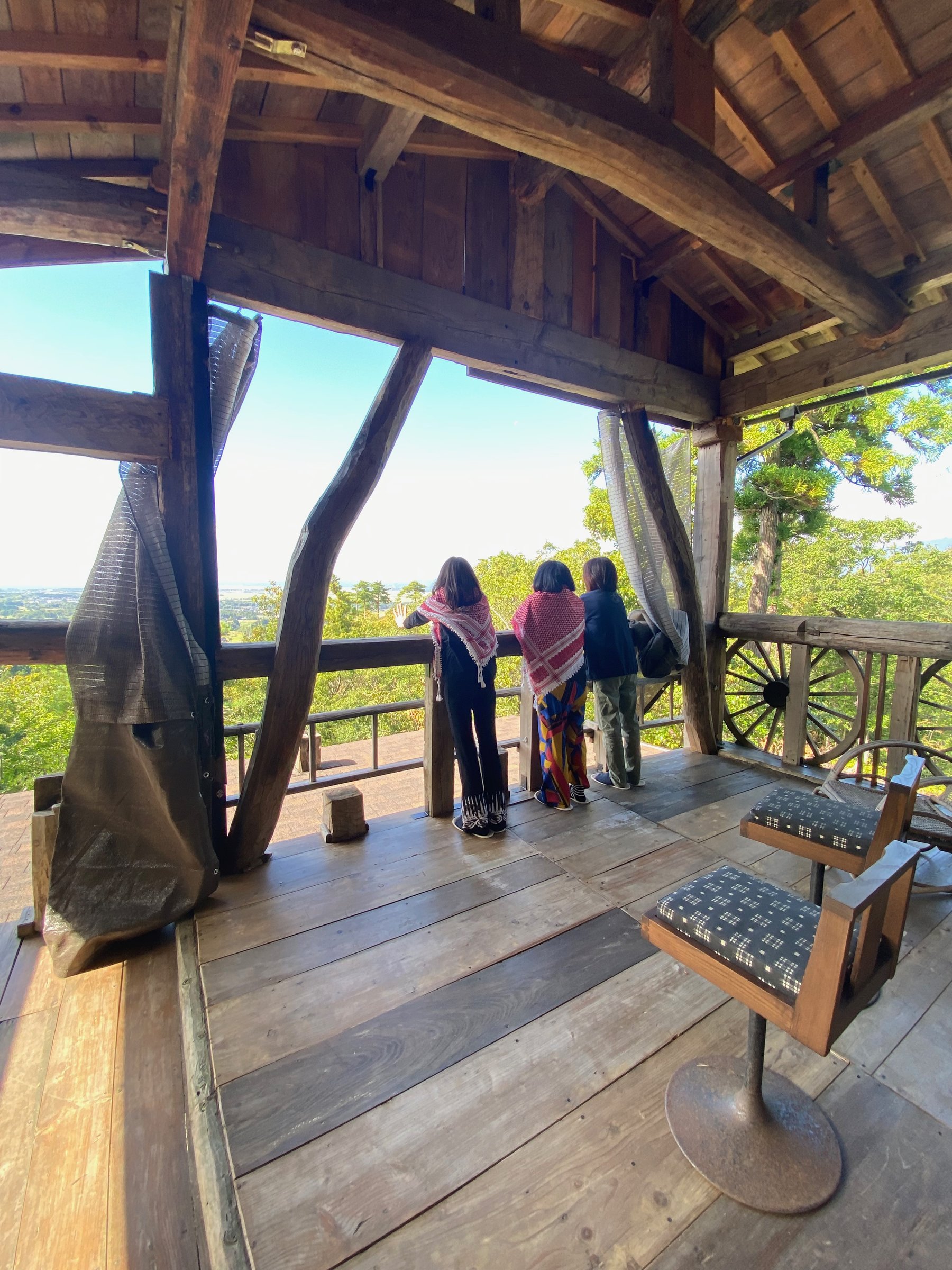 2�K�̐��ʃf�b�L