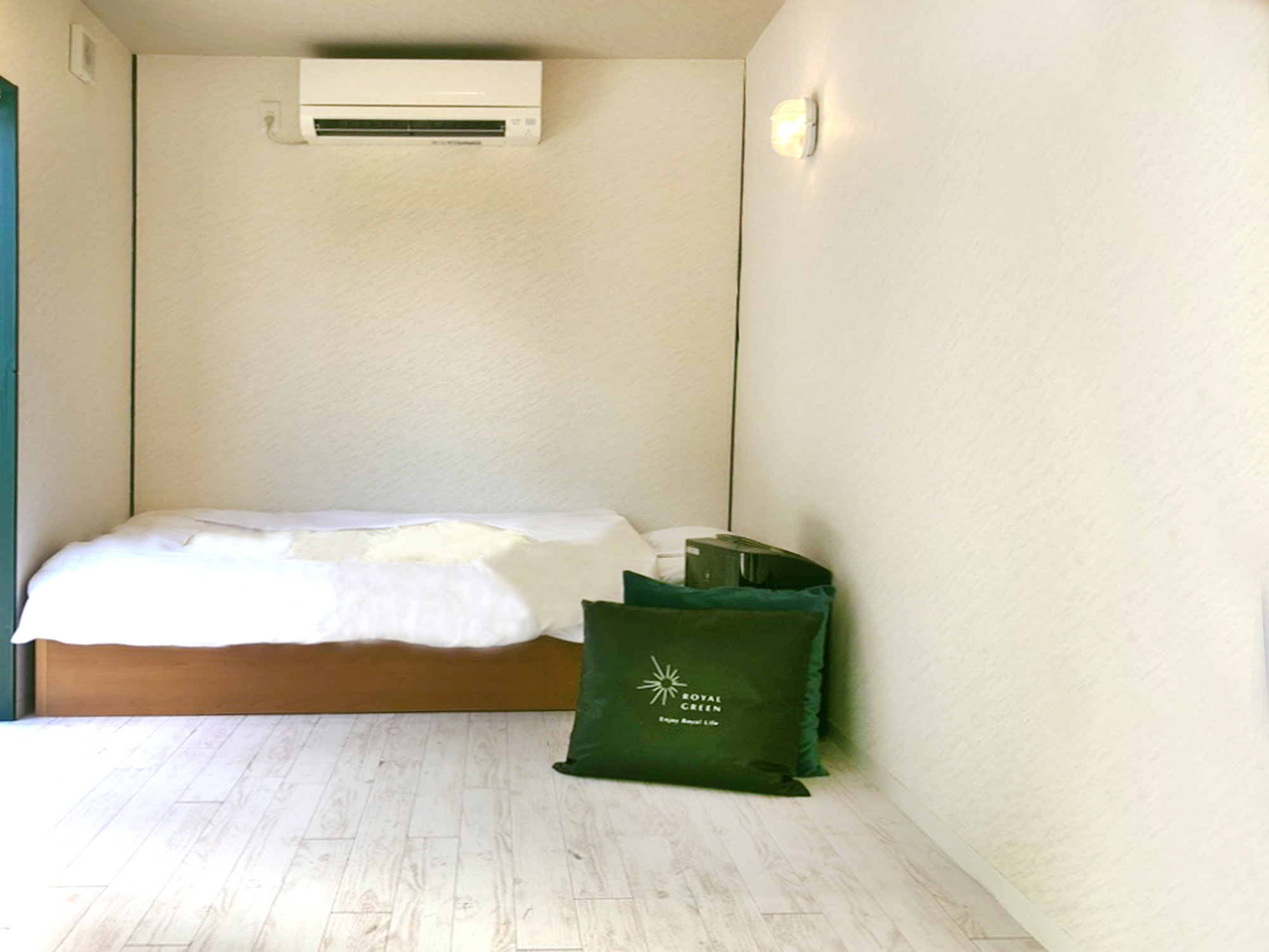 1�`2���l�܂ł̓V���O���x�b�h�A3�`4���l�ɂ͘a�z�c�����p�ӂ������܂��B