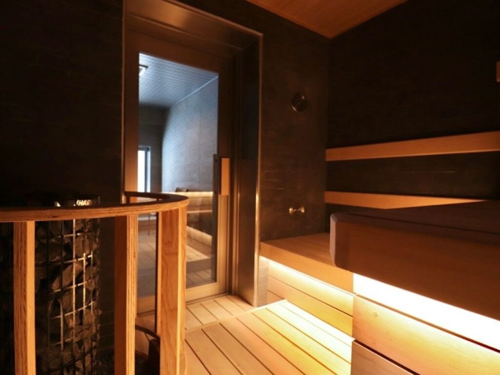 ݐ؃TEîpԂ15F00`10F30ł܂B