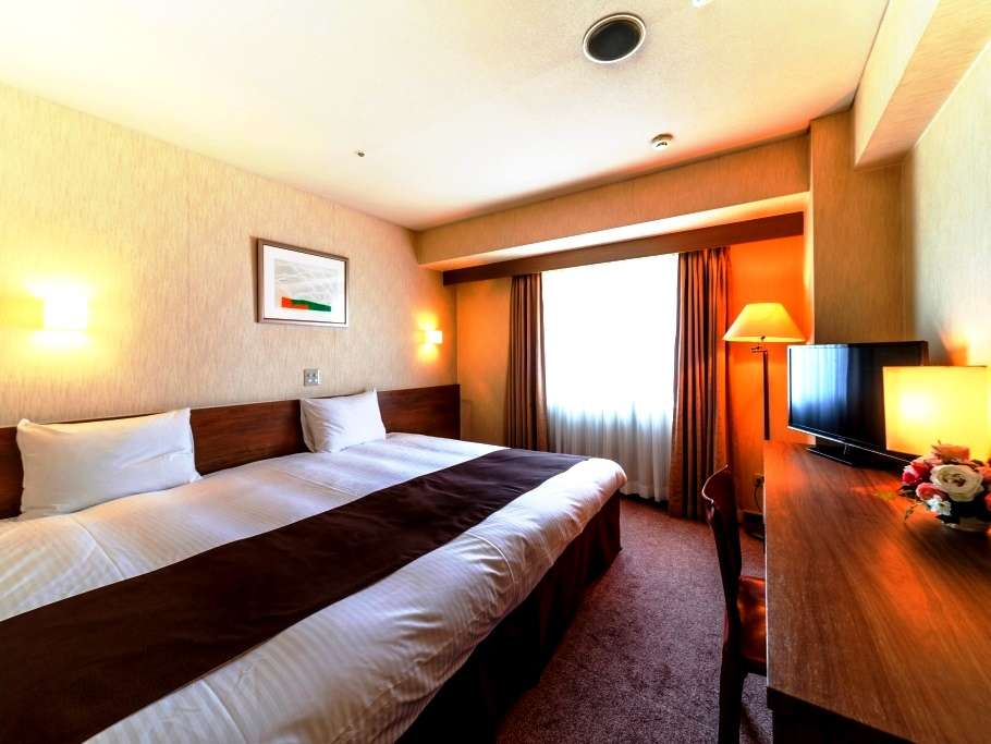 �L���O�_�u���y�L��23���āA�x�b�h��220�Z���`�AWi-Fi�ڑ������ADHC�A���j�e�B�z