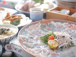 滋味深い美味しさのてっさは最高!