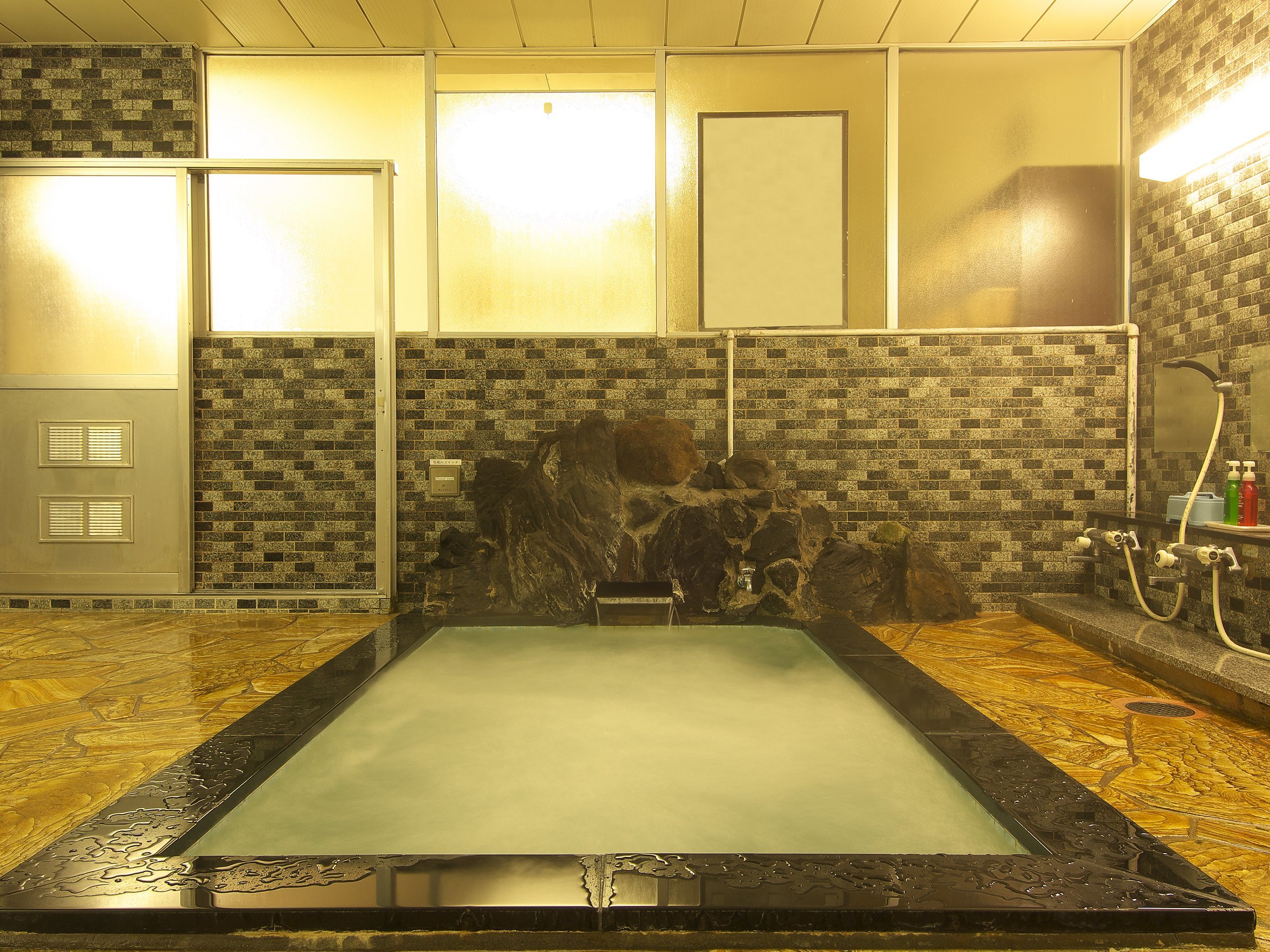 �l�H����嗁��B�}�C�i�X�C�I���Ō��s�������ɂ��A�̂�c���牷�߂܂��B