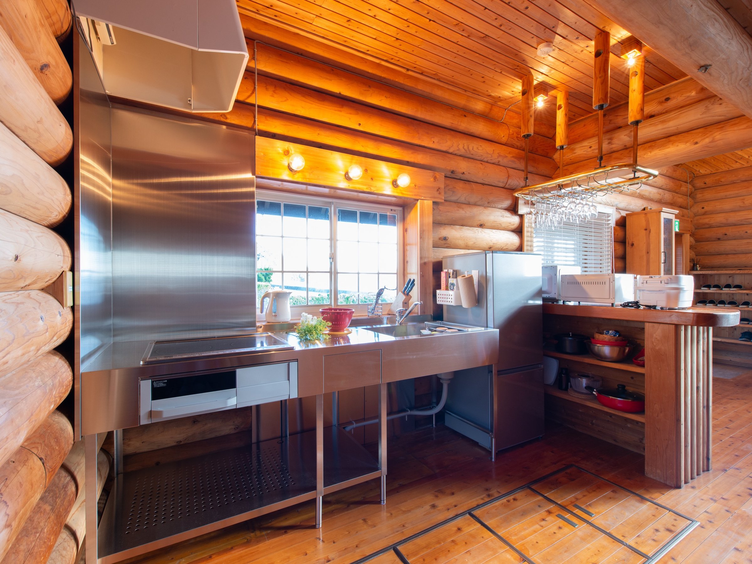 Lb`FI[_[Ch̃X^CbVȃXeXVXeLb`B[Ă܂B