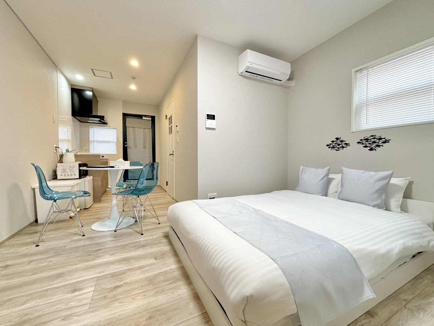 ��Room2G