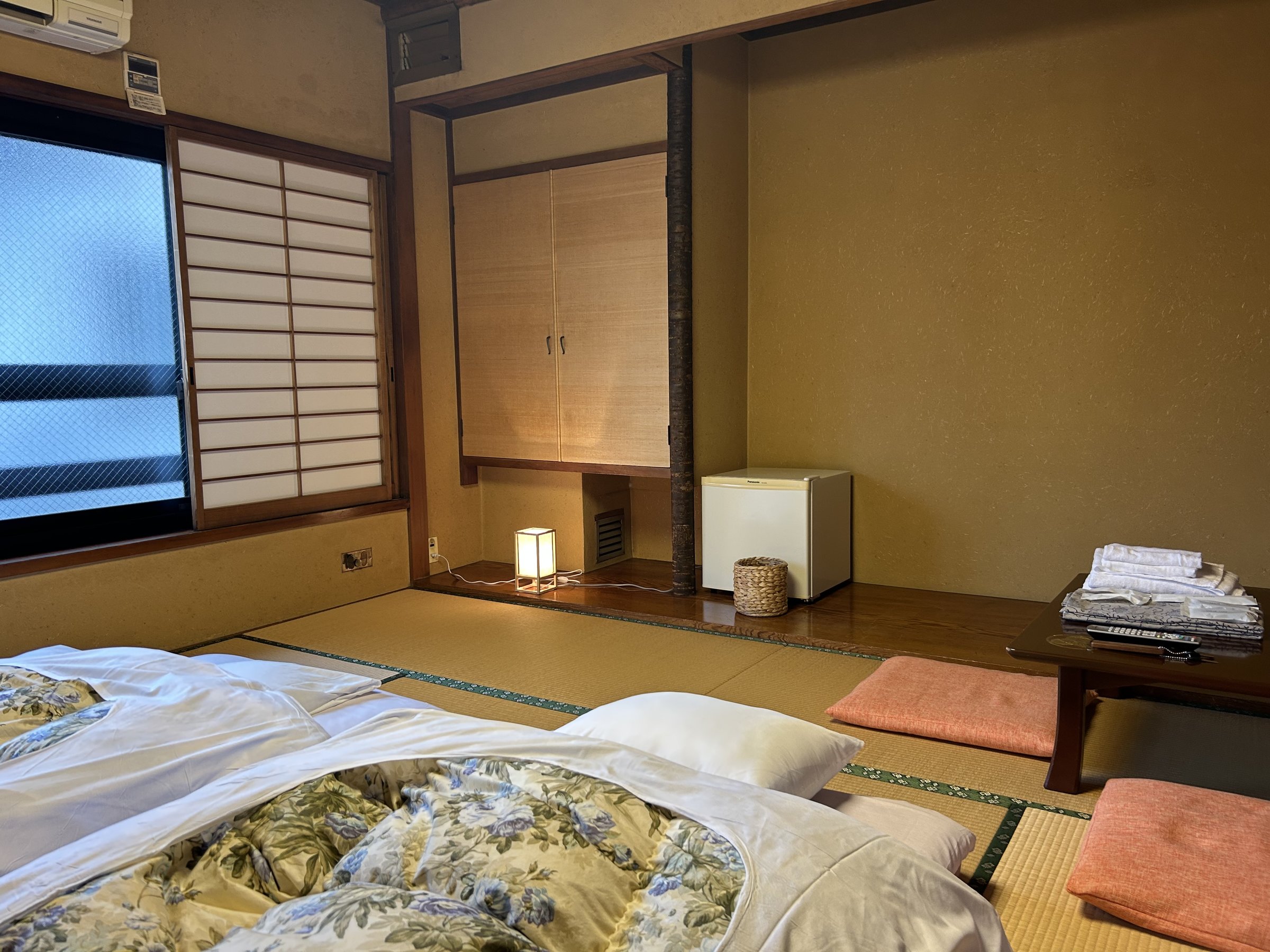 âłBzc͕zc@ŃJJɊĂ܂B