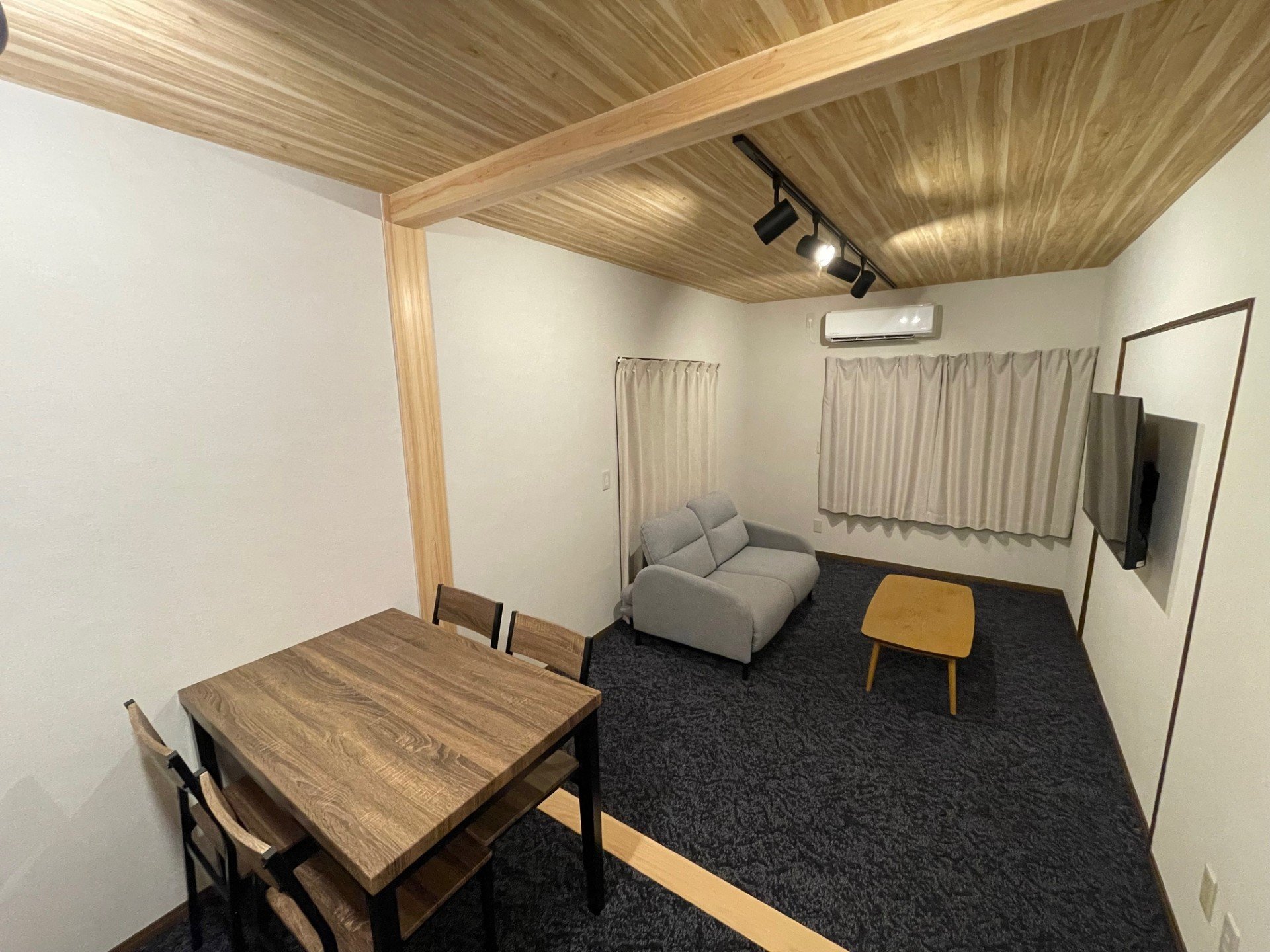 �y�Q�KLDK�z�T�O�^�t���e���r(�l�b�g���掋����)�B�S�l�ڂ̕��̓\�t�@�[�x�b�h���p(���z�c���p�ӂ��܂�)�@