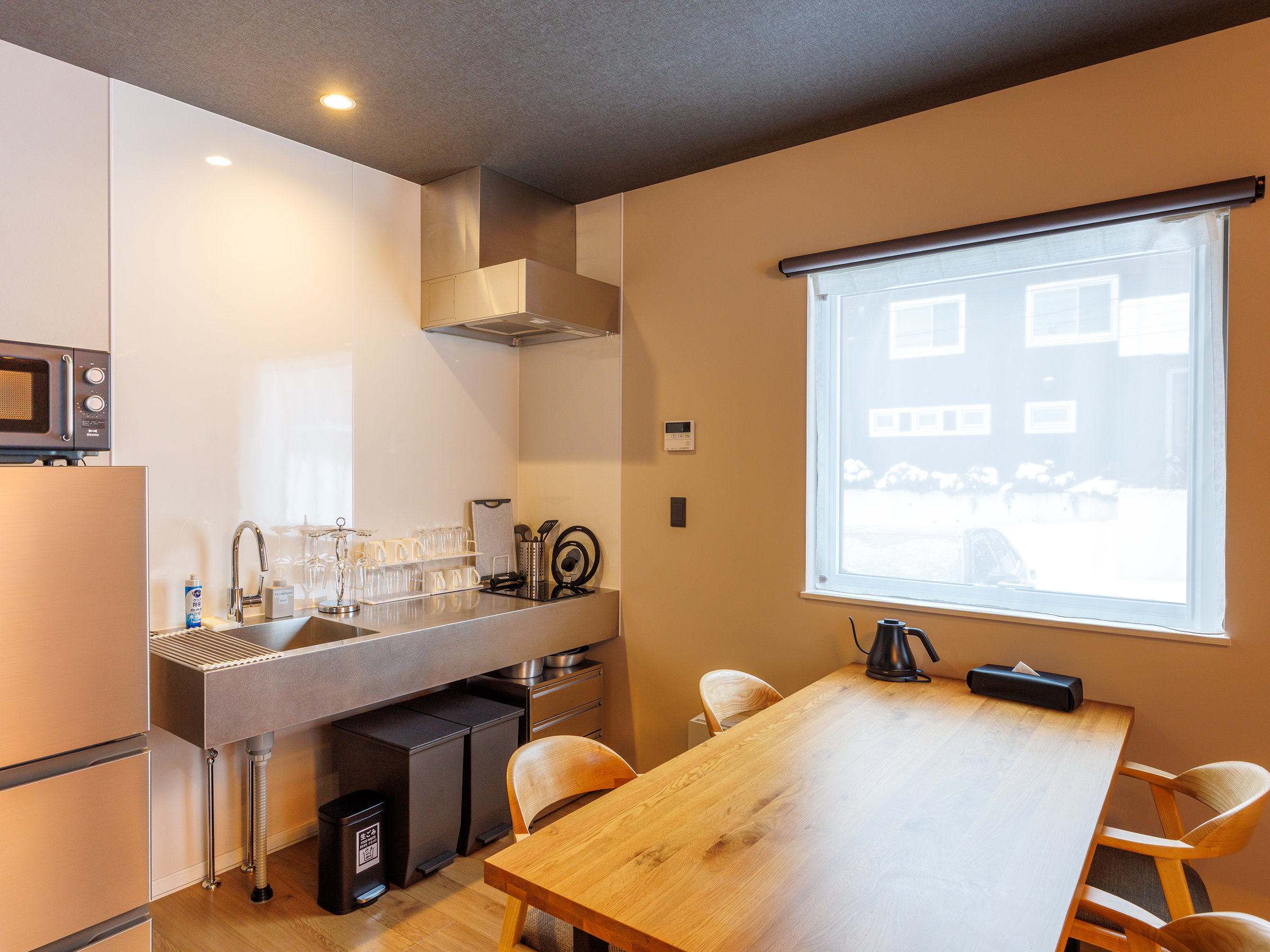 ���r���O�_�C�j���O