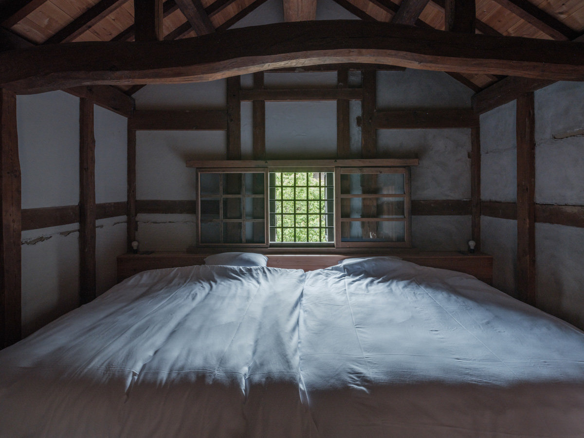 ���̊ԃx�b�g���[��