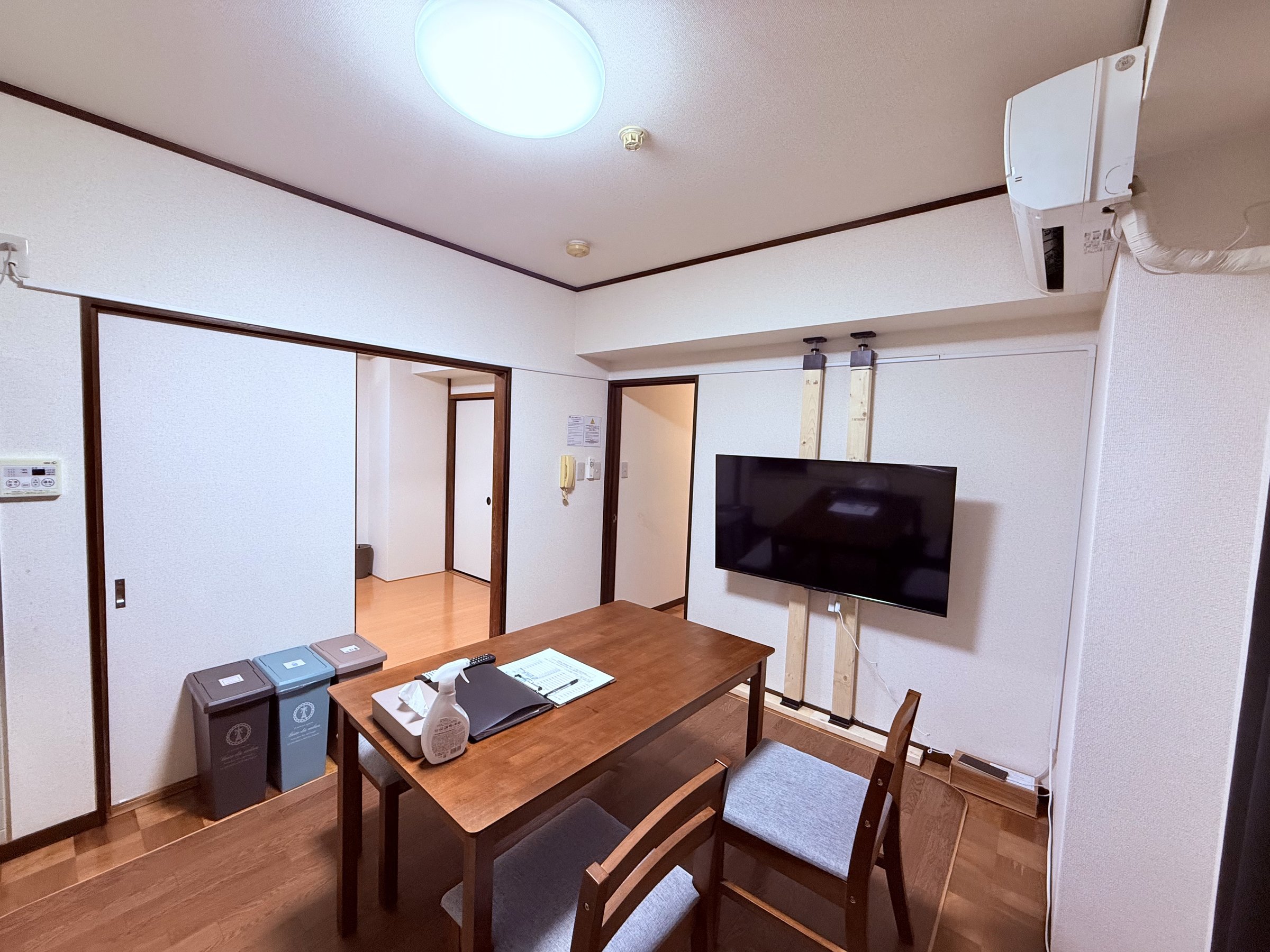 �_�C�j���O�L�b�`��