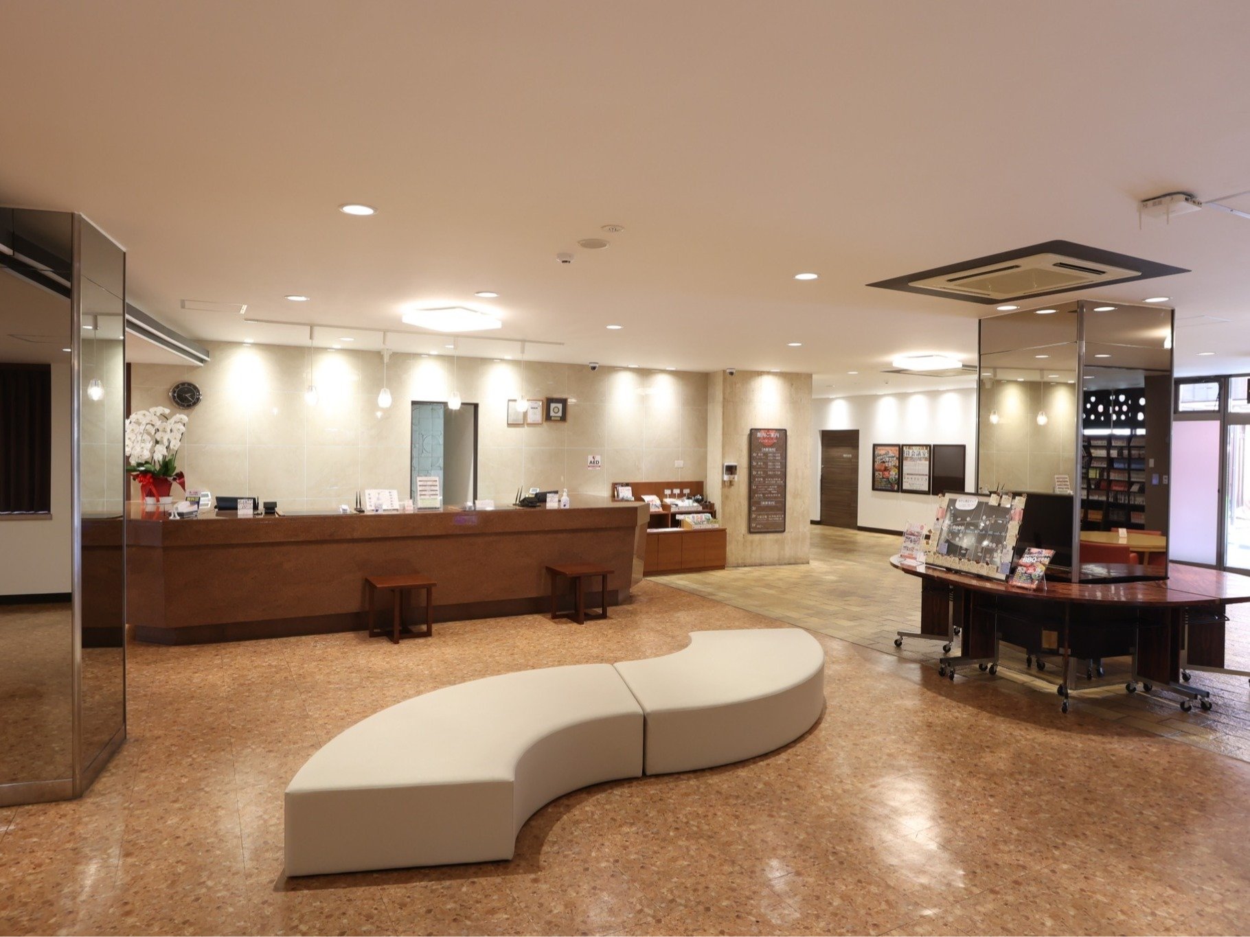 �Ί�ł��}������t�����g�B���S�̃T�|�[�g�̐��B