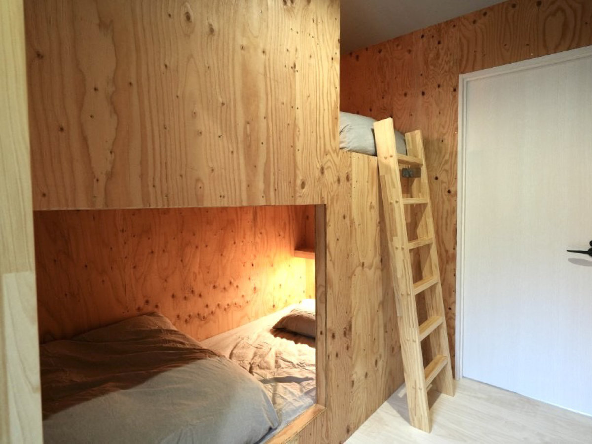 �Q���̓{�b�N�X�^�h�~�g���[�ɂ��A�v���C�x�[�g��Ԃ��m�ۂł��܂��B���ɂ͏��~���Ă��܂��B