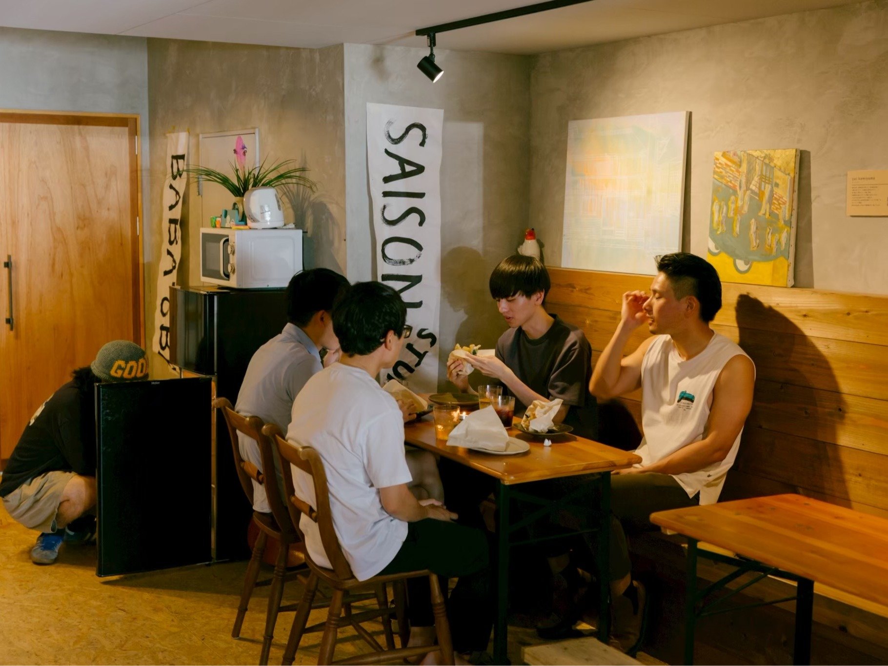 �V�F�A�X�y�[�X�̗l�q