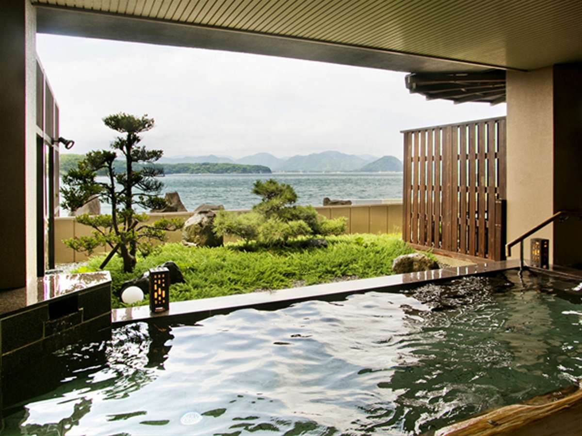 ���I�V���C�y�[���̓��z�����򁙒j�����ւ���