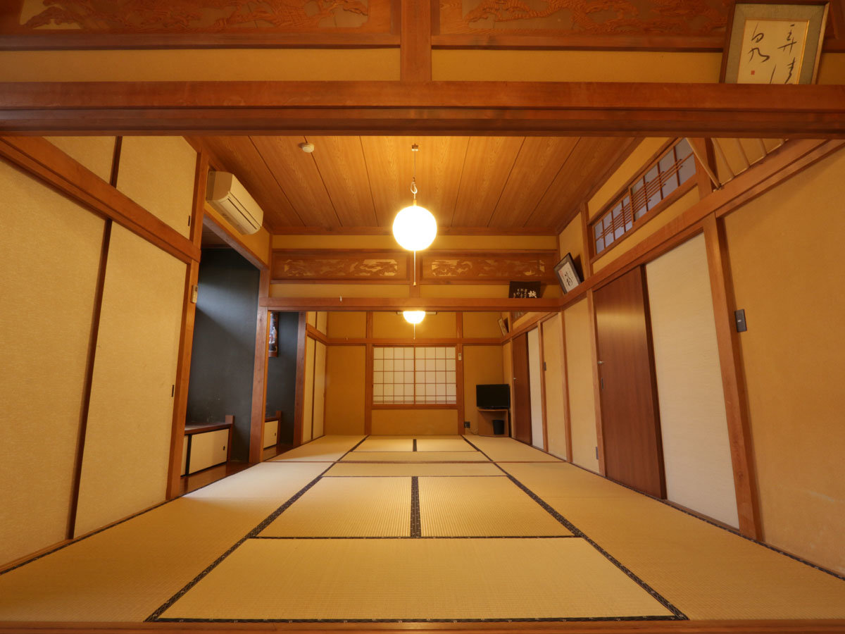 �q��_8��~3��_101-103 *