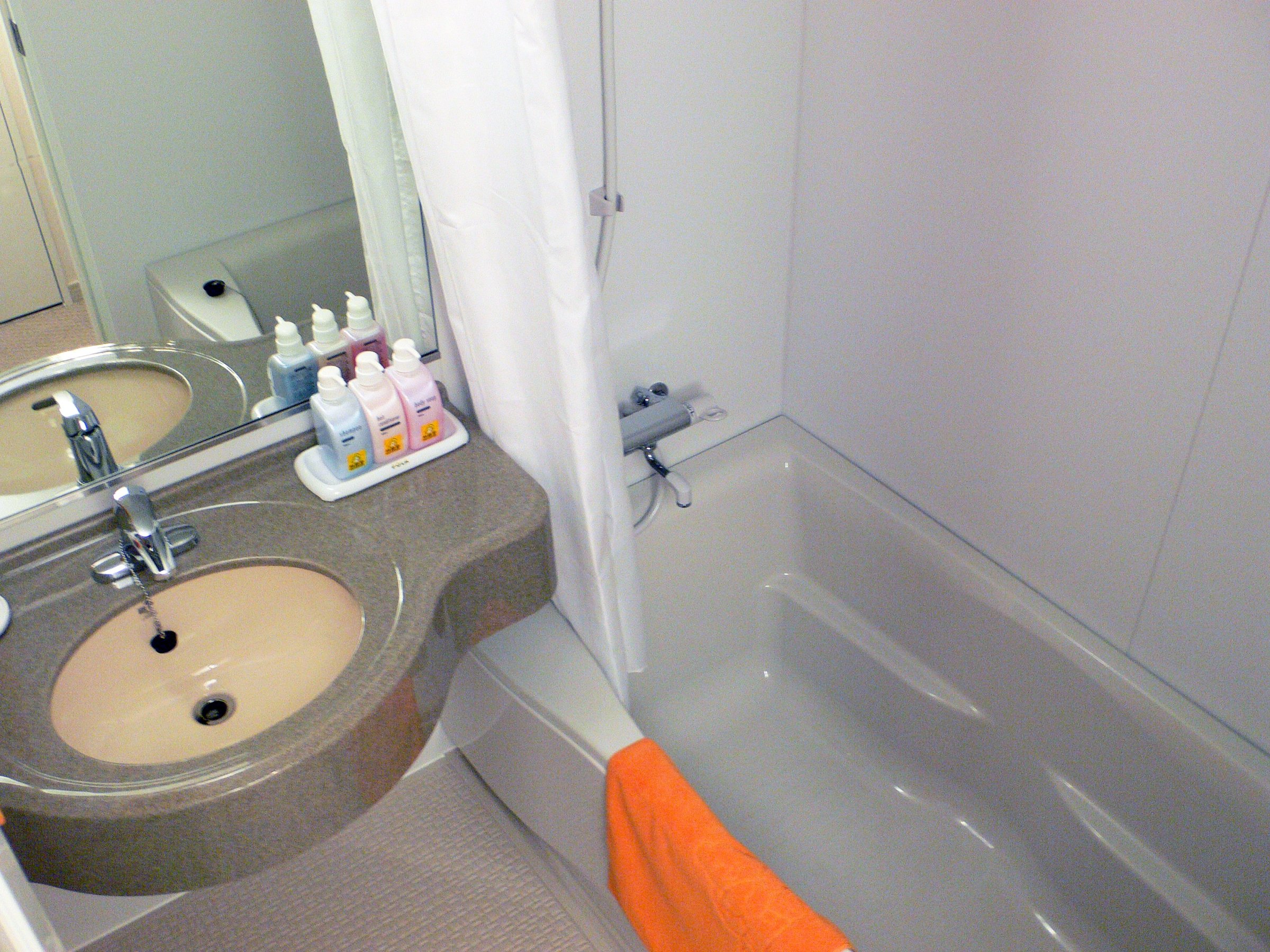 �����̓g�C���i���֍��t���j�ƓƗ����Ă��܂��B
