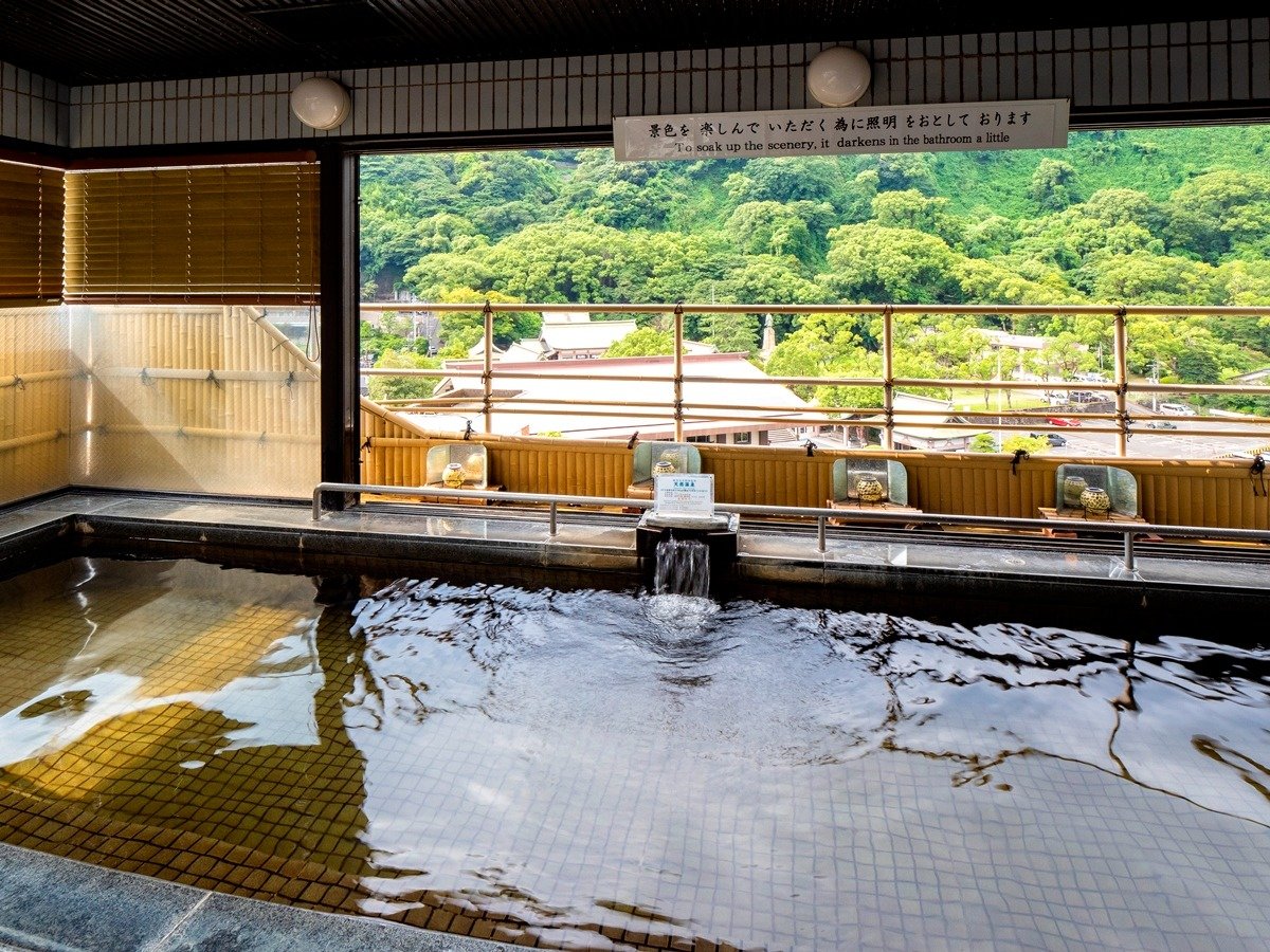 ٓē]F̃AJP͔EJ񕜂ɌʂB