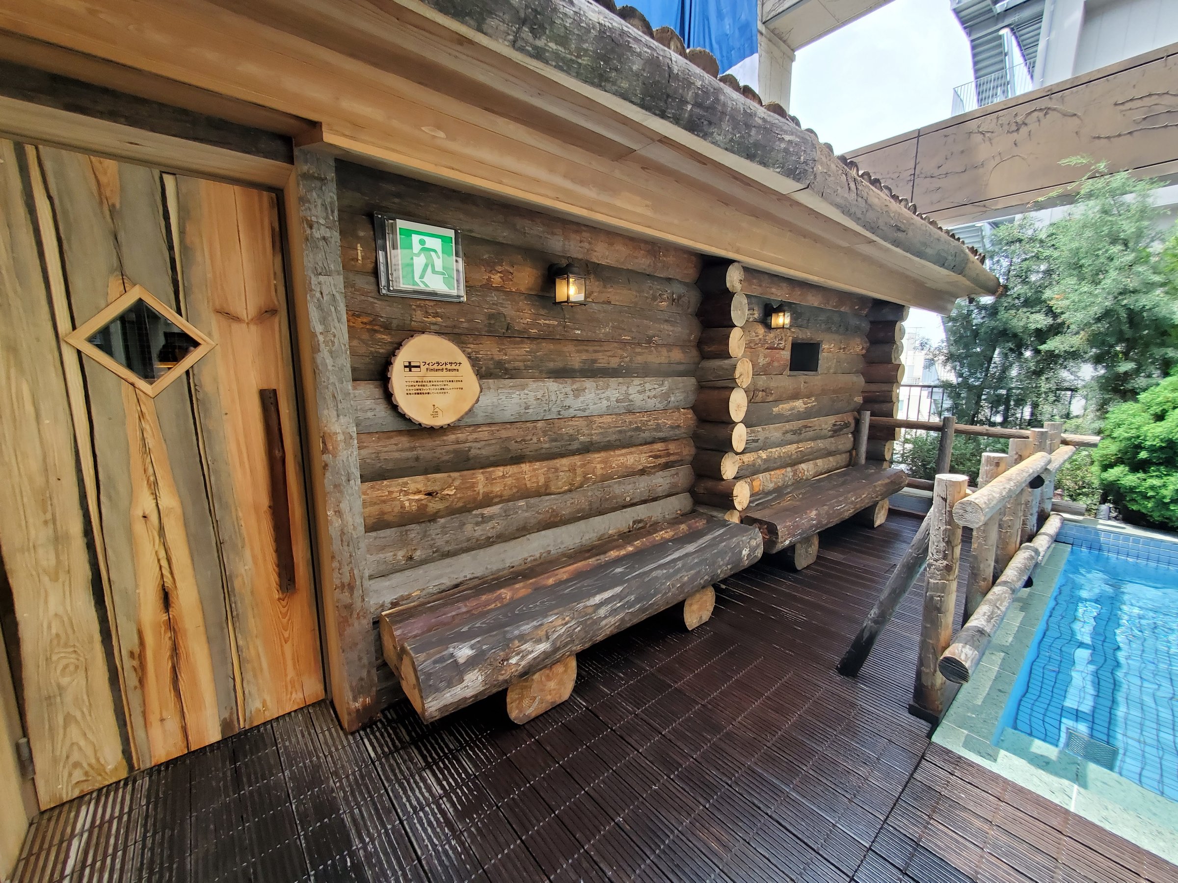 �t�B�������h�T�E�i�O��